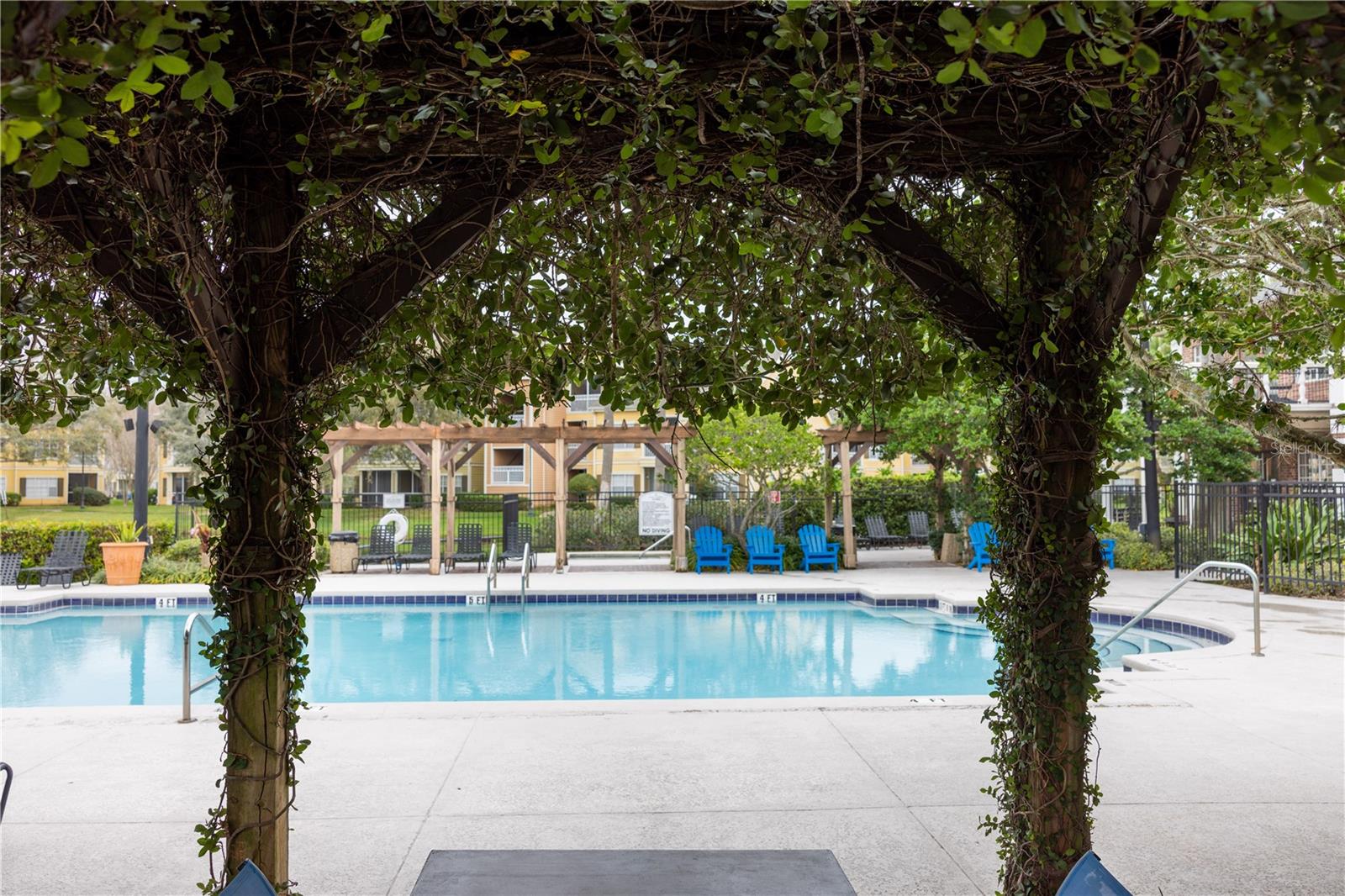 O6428671 Property Photo 23