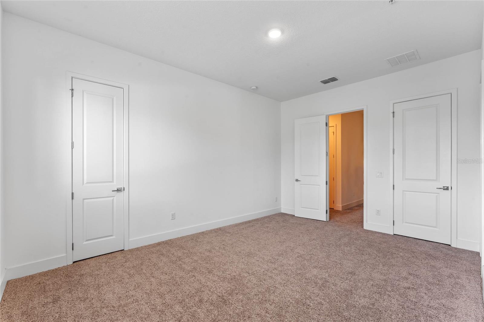 42 W Harding St #c Property Photo 19