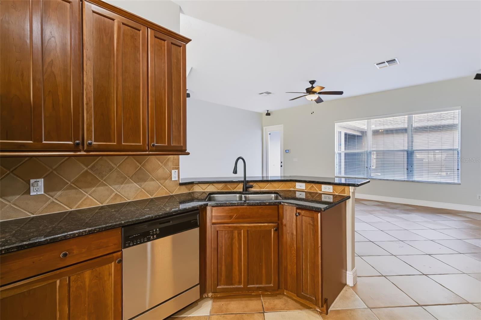 1530 Tally Cir Property Photo 4