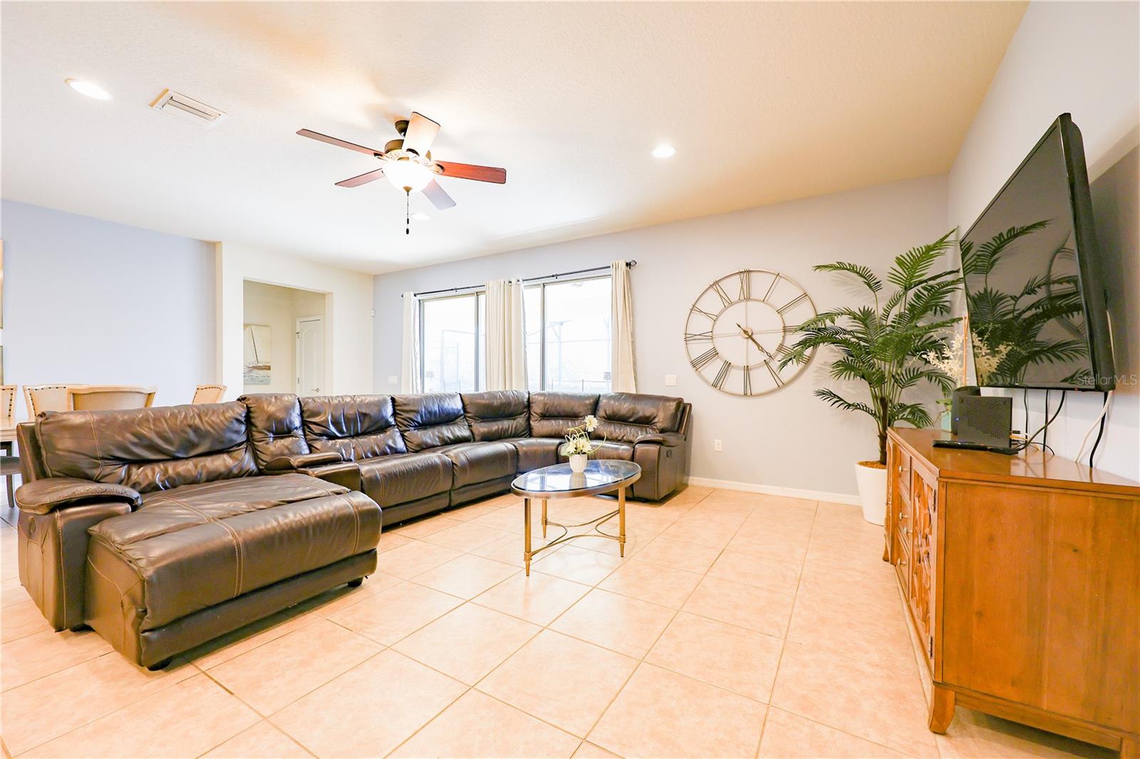 8812 Macapa Dr Property Photo 23