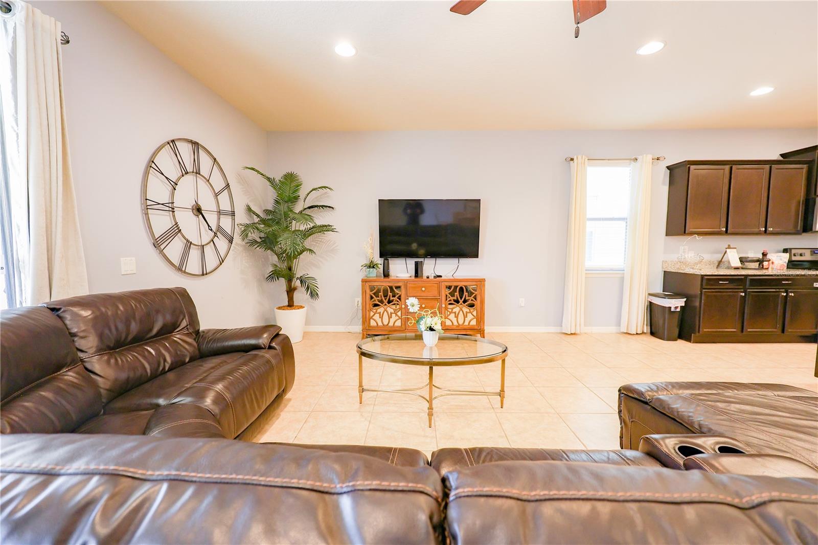 8812 Macapa Dr Property Photo 26