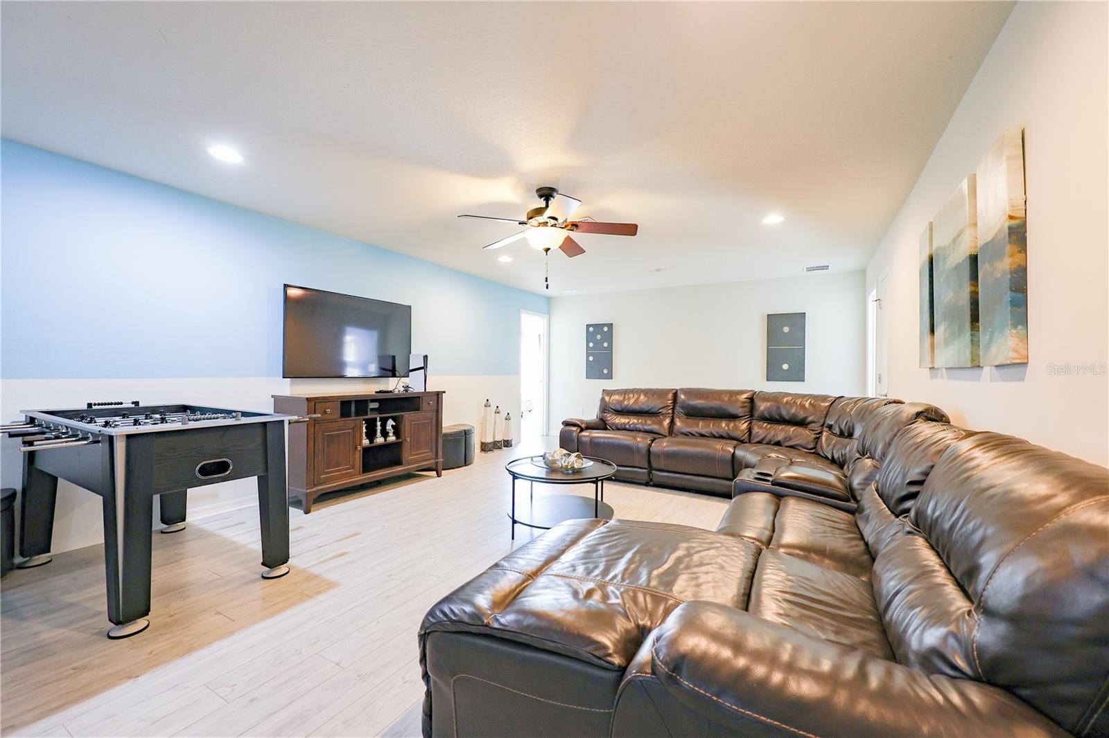 8812 Macapa Dr Property Photo 44