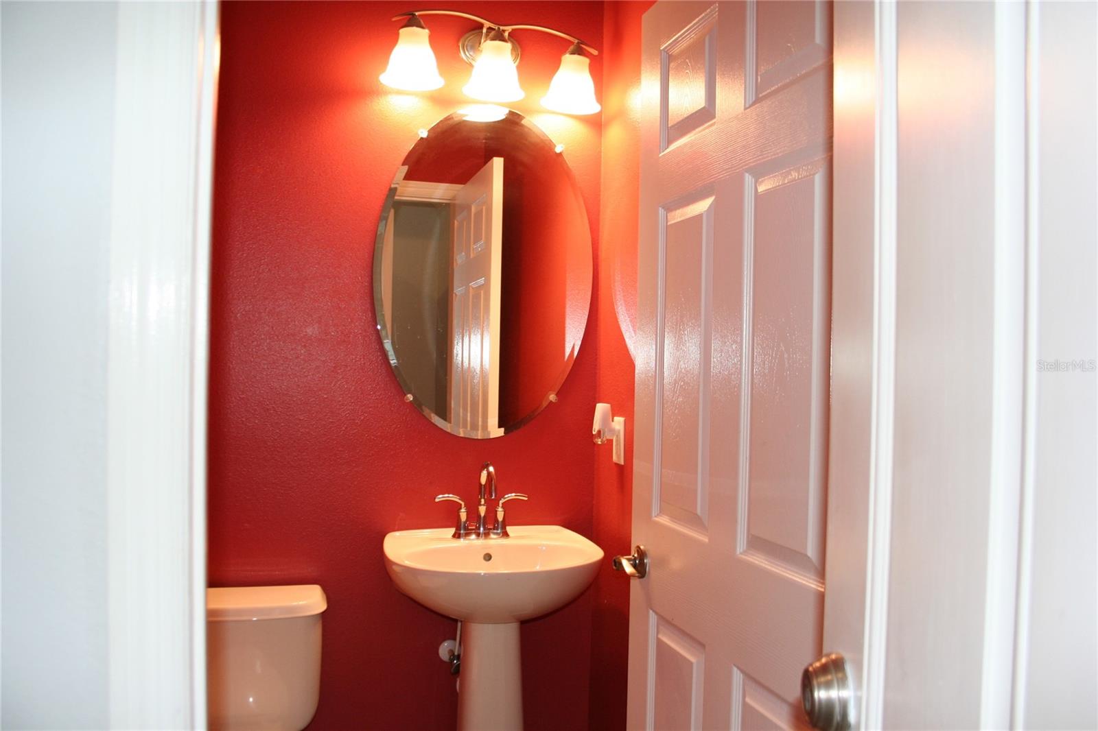 3939 Cesare St Property Photo 11