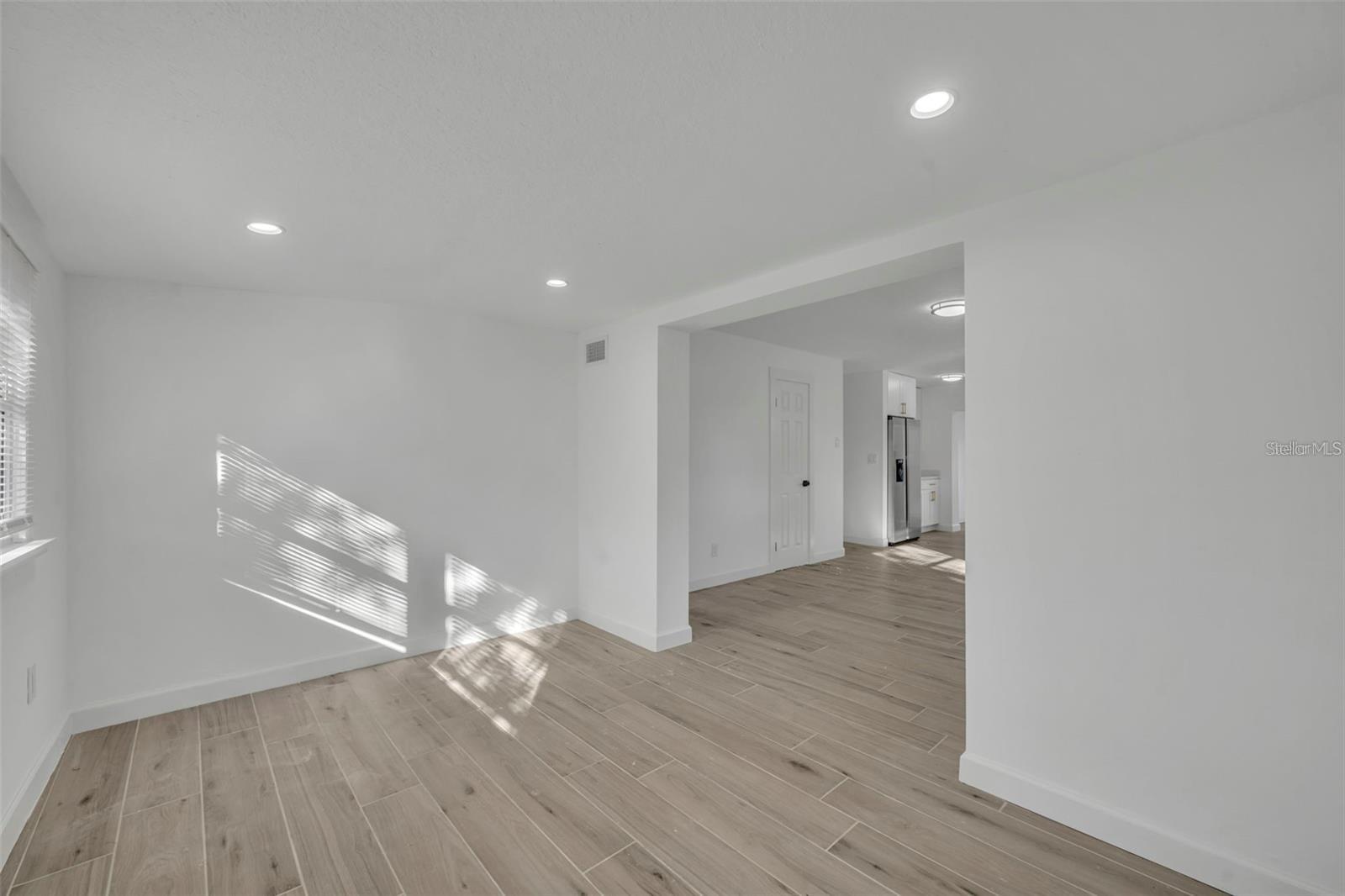 1224 Helen St Property Photo 12