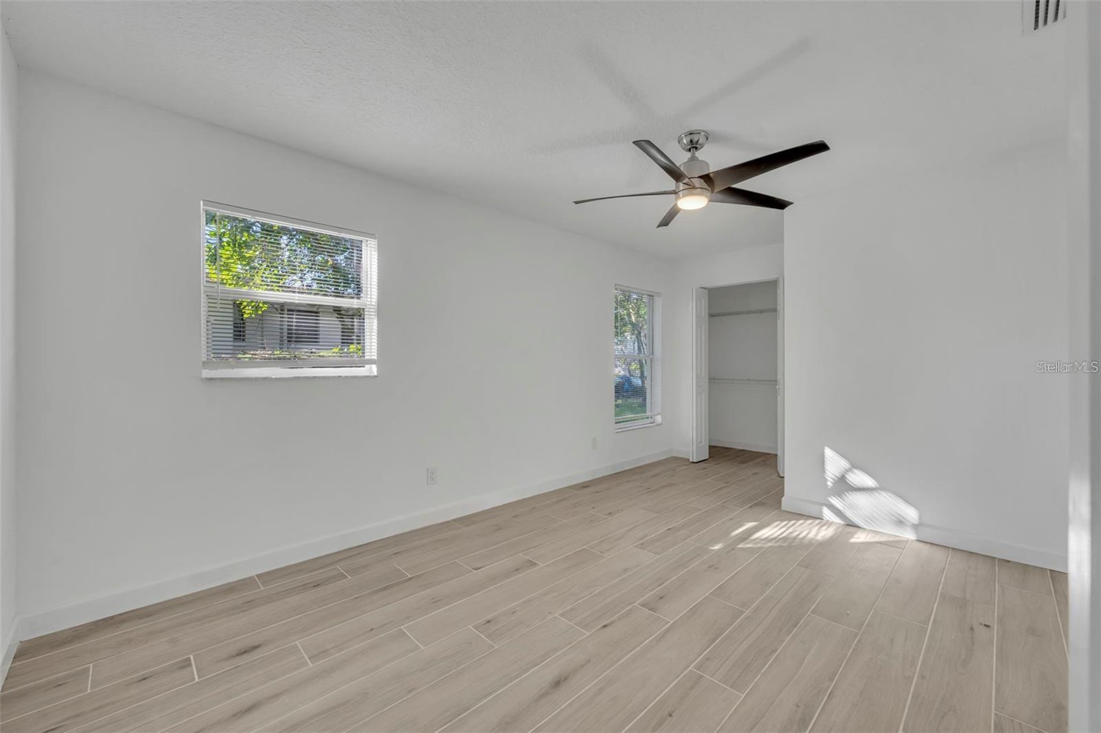 1224 Helen St Property Photo 13