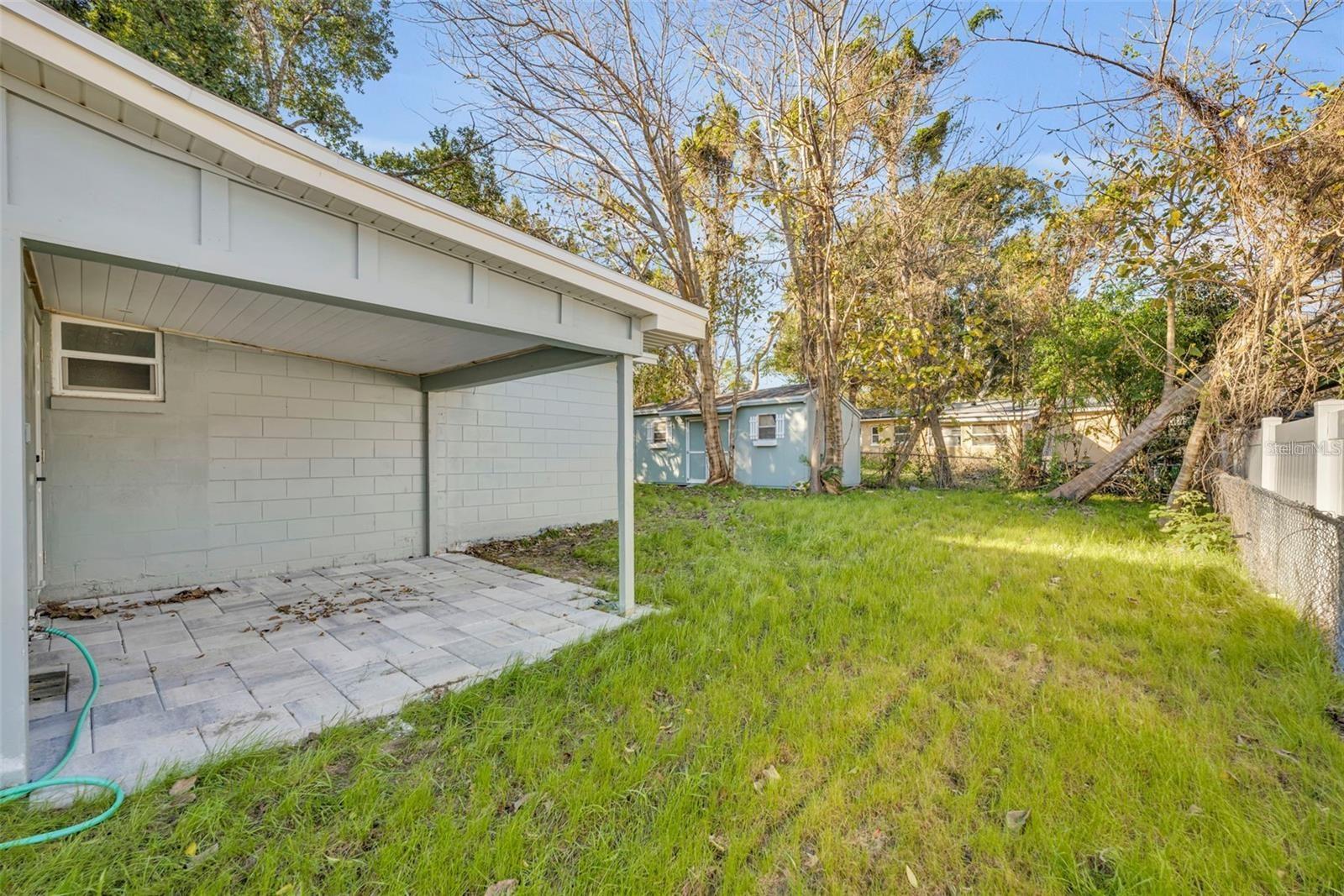 1224 Helen St Property Photo 20