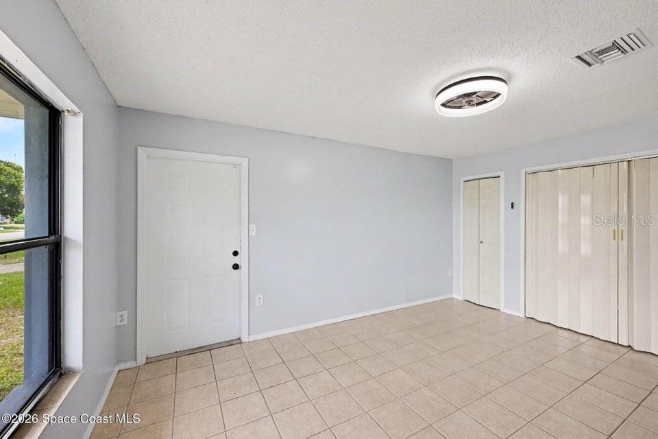 2292 Lakeview Dr Property Photo 12