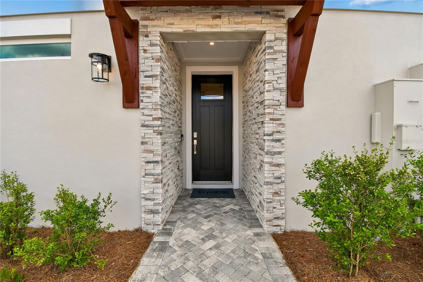 3107 Tidewatch Loop Property Photo 3