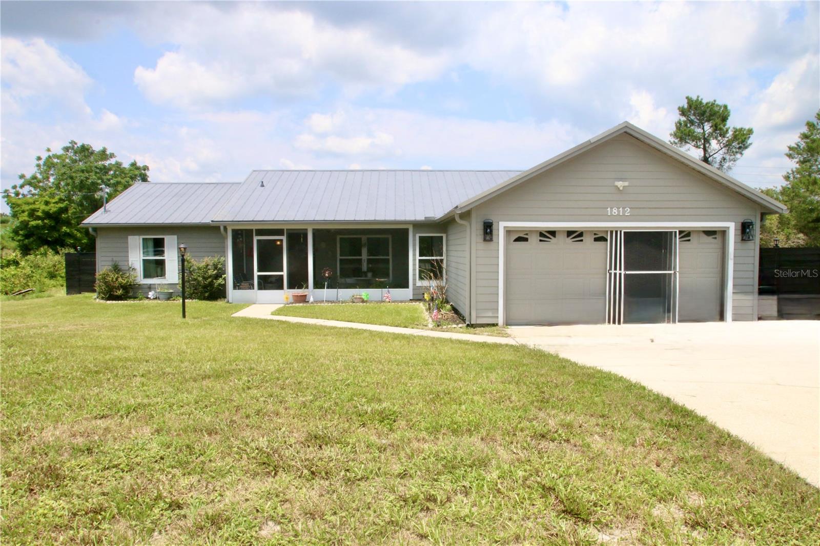 1812 Whipple Dr Property Photo 2