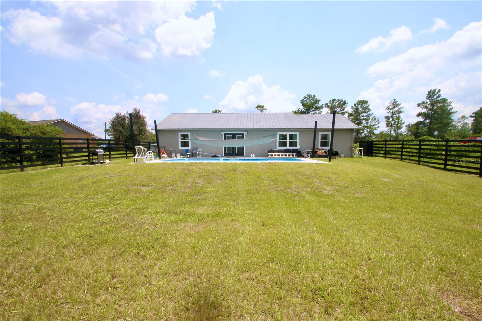 1812 Whipple Dr Property Photo 12