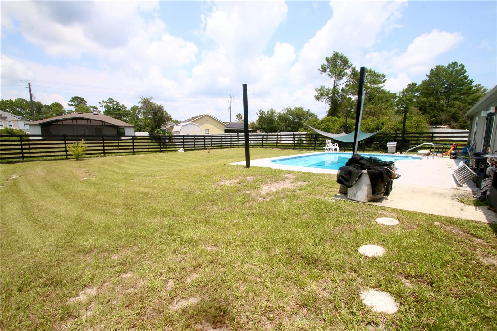 1812 Whipple Dr Property Photo 13