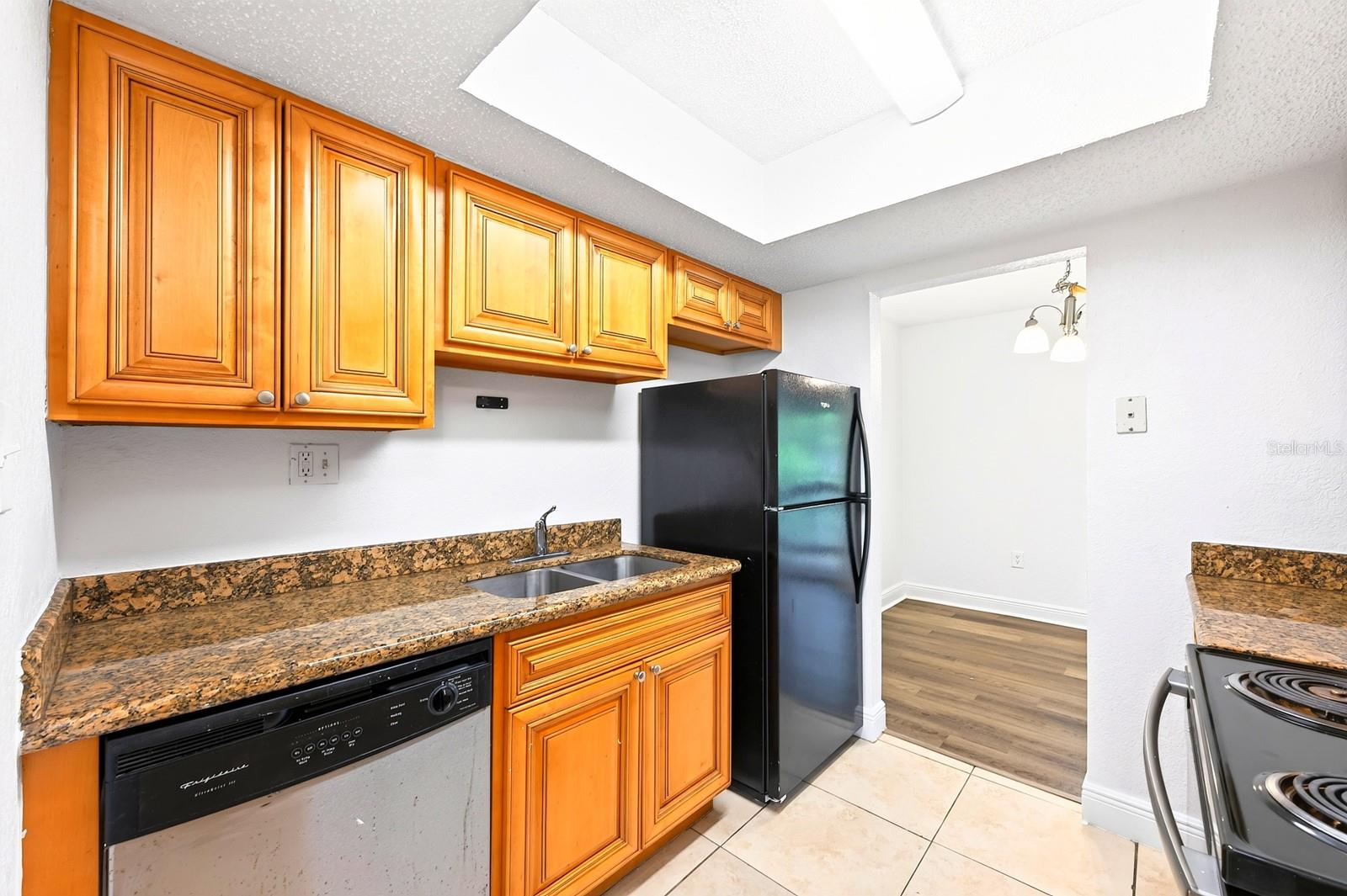 4737 S Texas Ave #4737d Property Photo 3