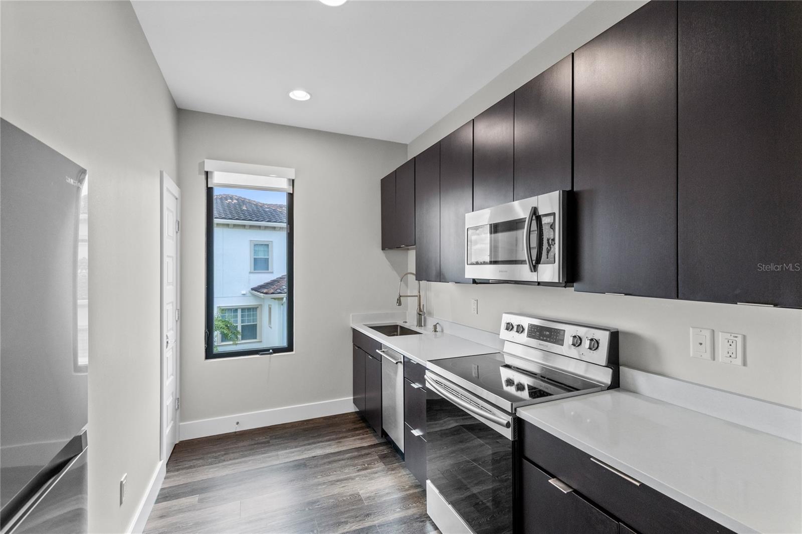 14105 Corrigan Ave #b Property Photo 2