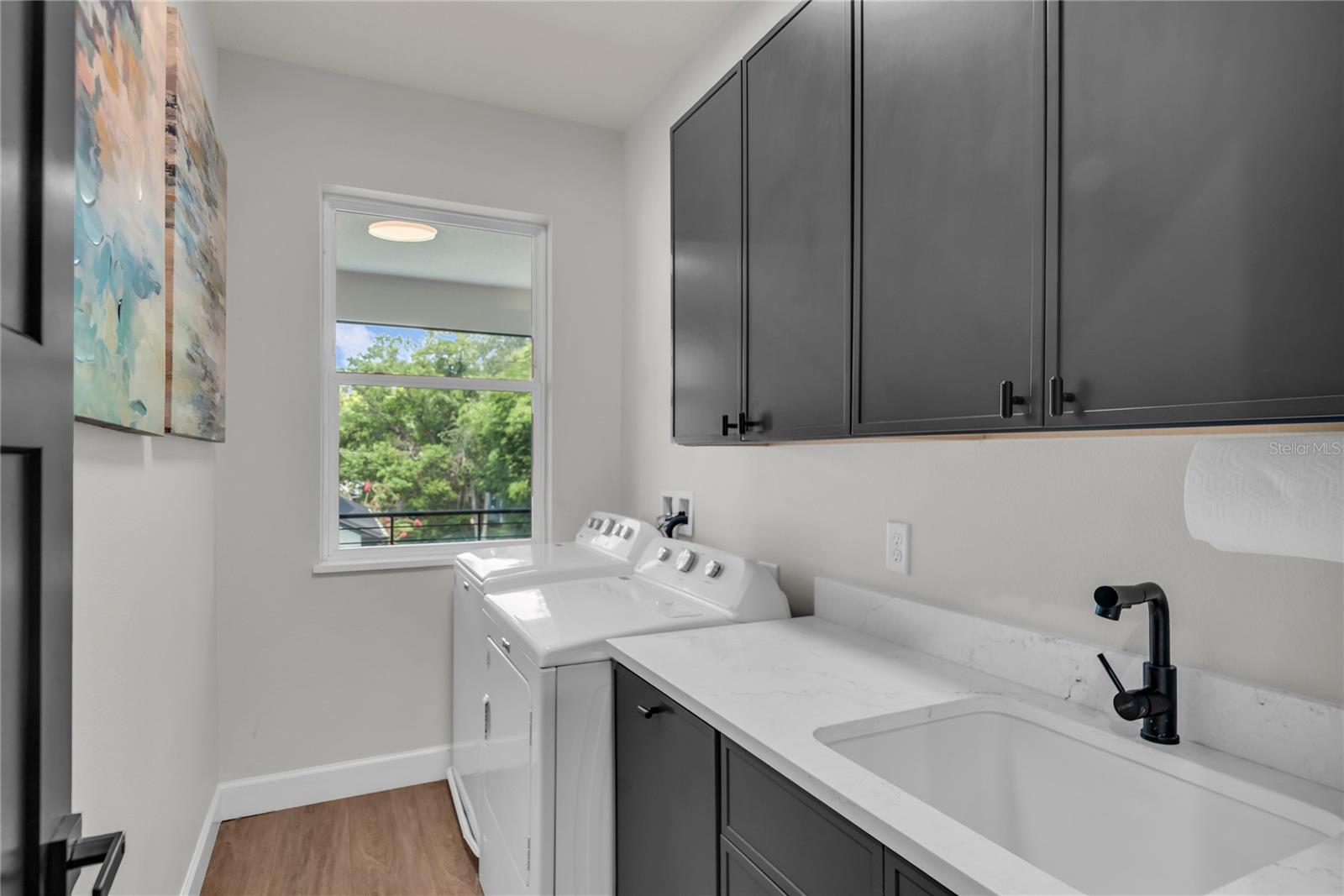 1200 Edwards Ln Property Photo 56