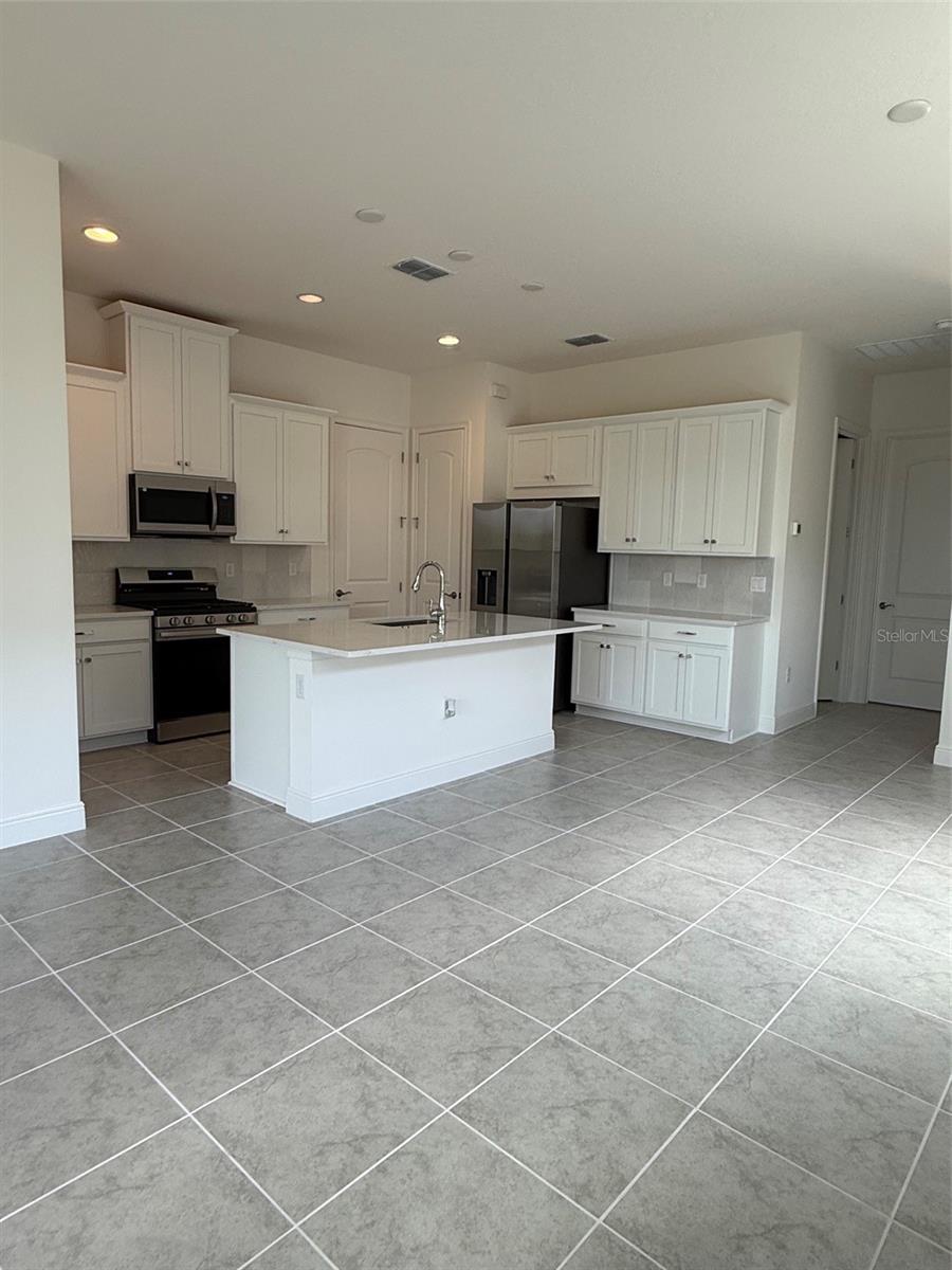 2315 Datura Loop Property Photo 2