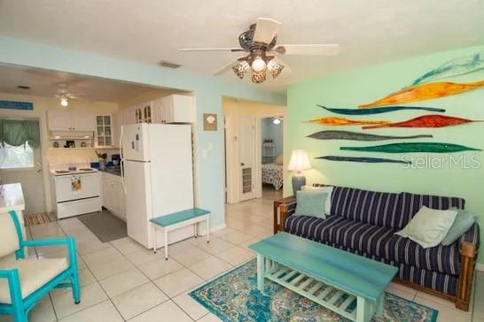 121 Laurie Dr Property Photo 4
