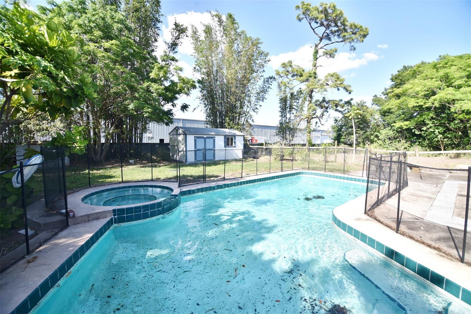 7033 Easter St Property Photo 3