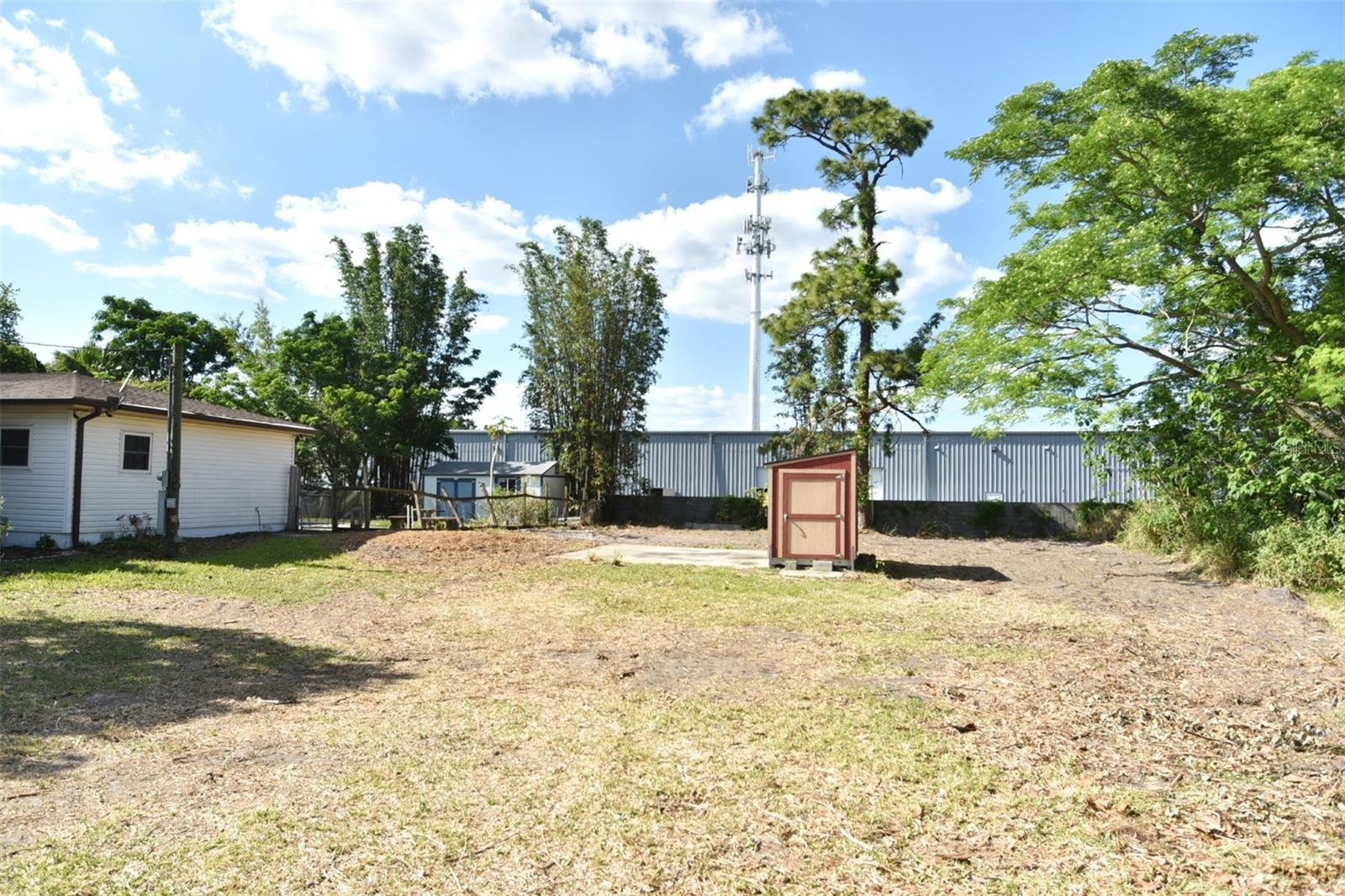 7033 Easter St Property Photo 5