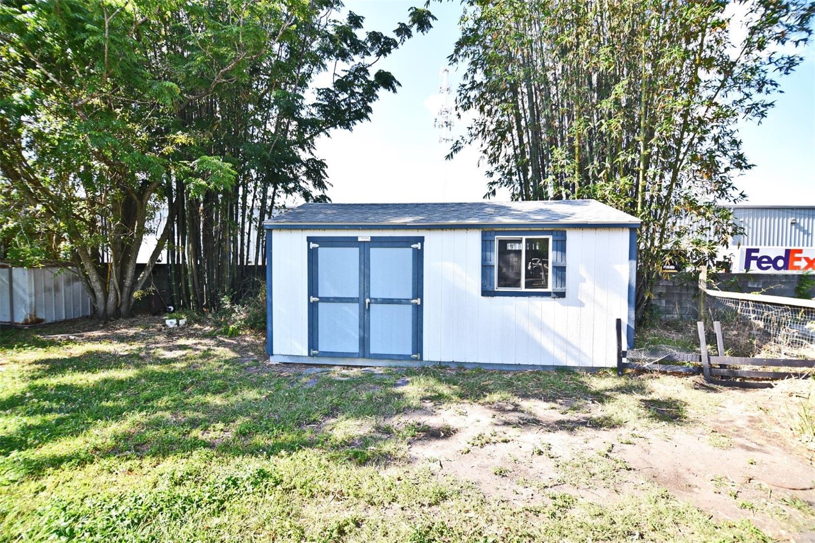 7033 Easter St Property Photo 7