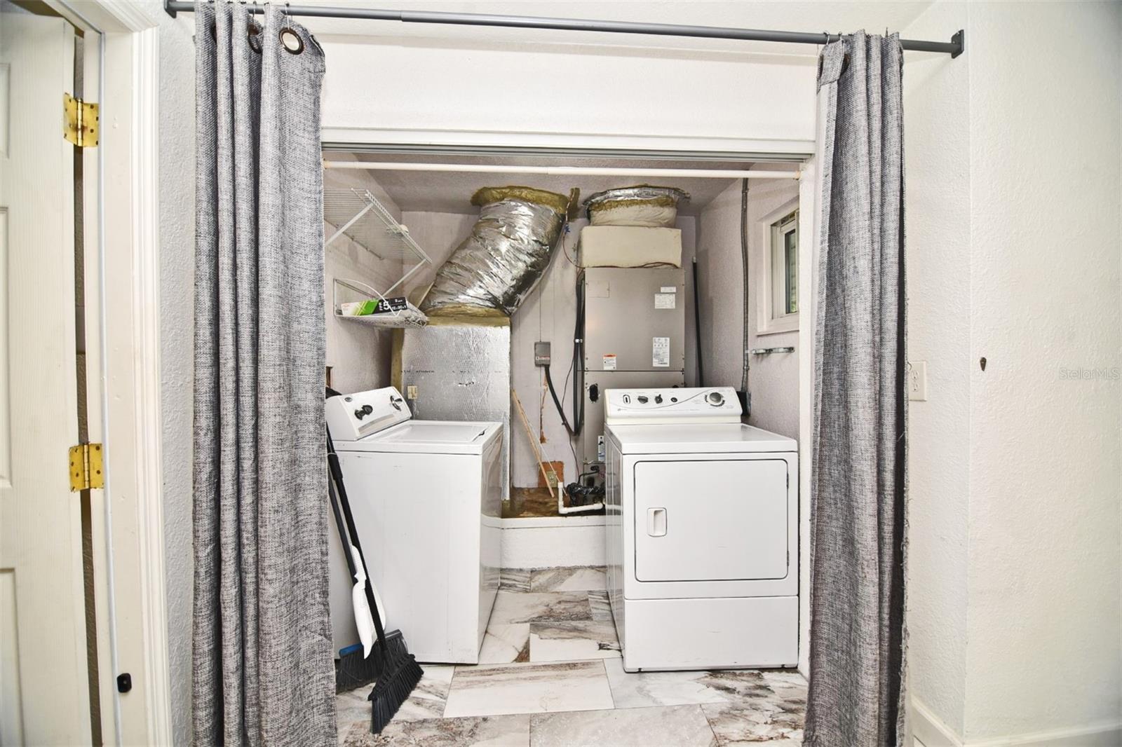7033 Easter St Property Photo 16