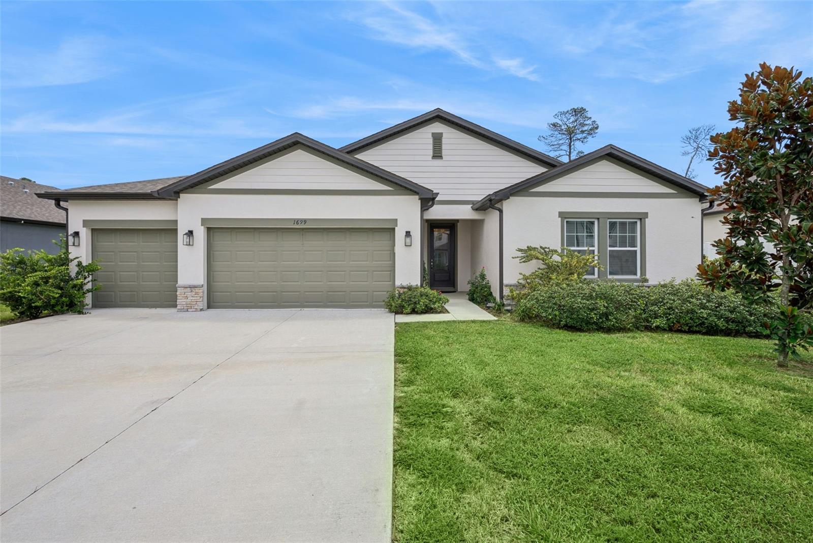 1699 Meadowlark Dr Property Photo 1
