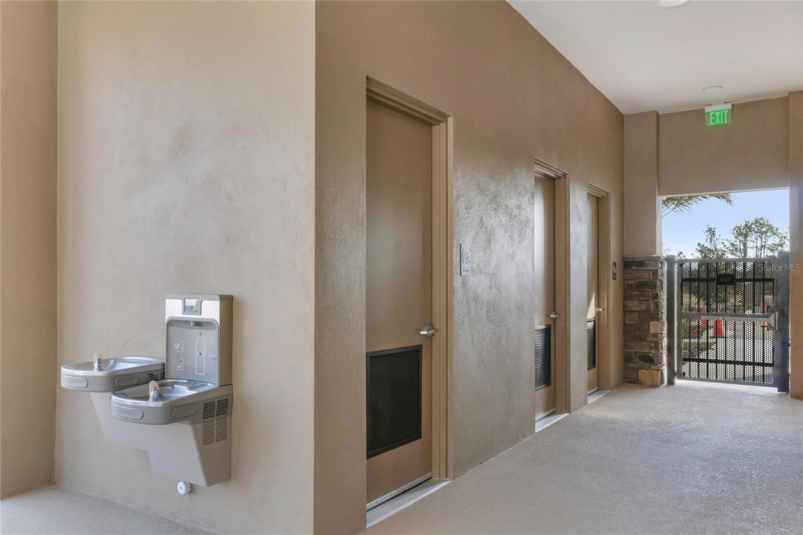 300 Bracer Way Property Photo 38