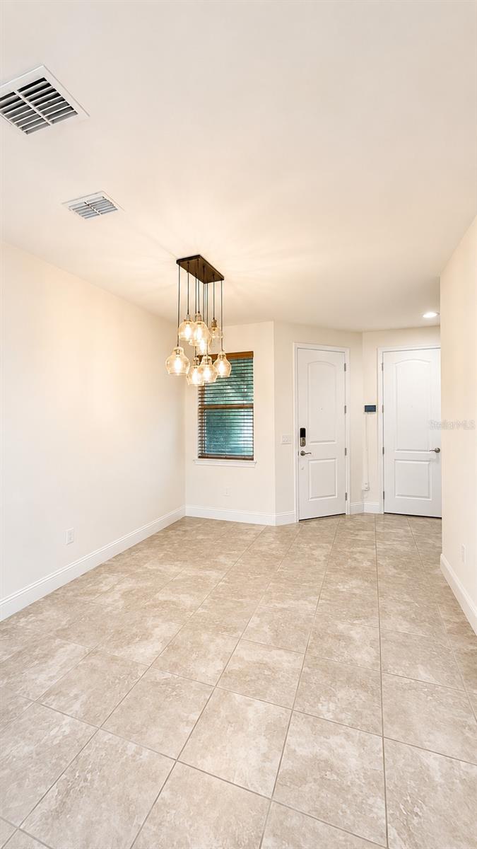 14051 Helsby St Property Photo 3
