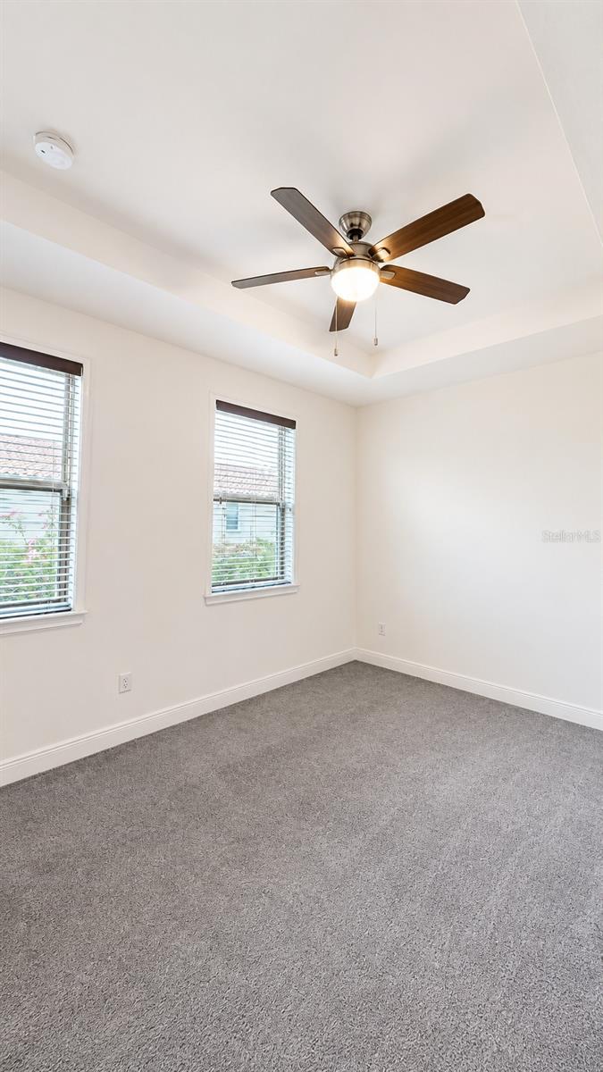 14051 Helsby St Property Photo 4