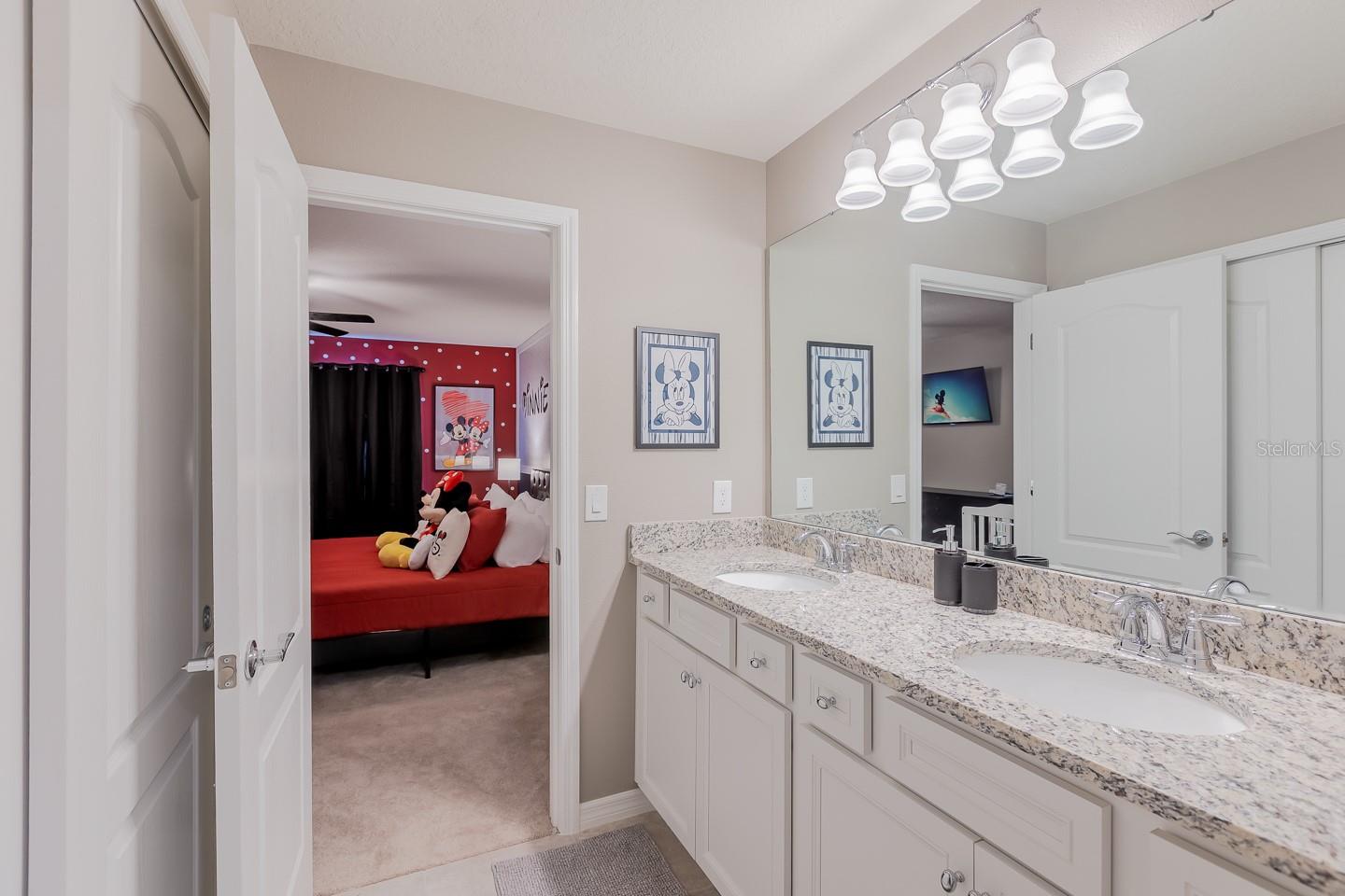 7581 Oak Spring Ln Property Photo 24