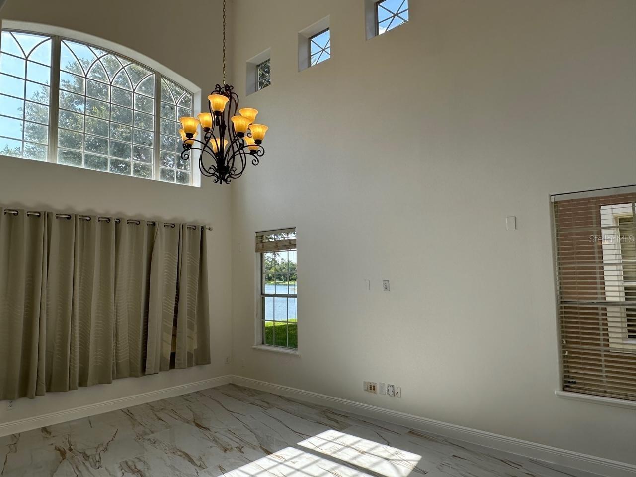 844 Spring Oak Cir Property Photo 7