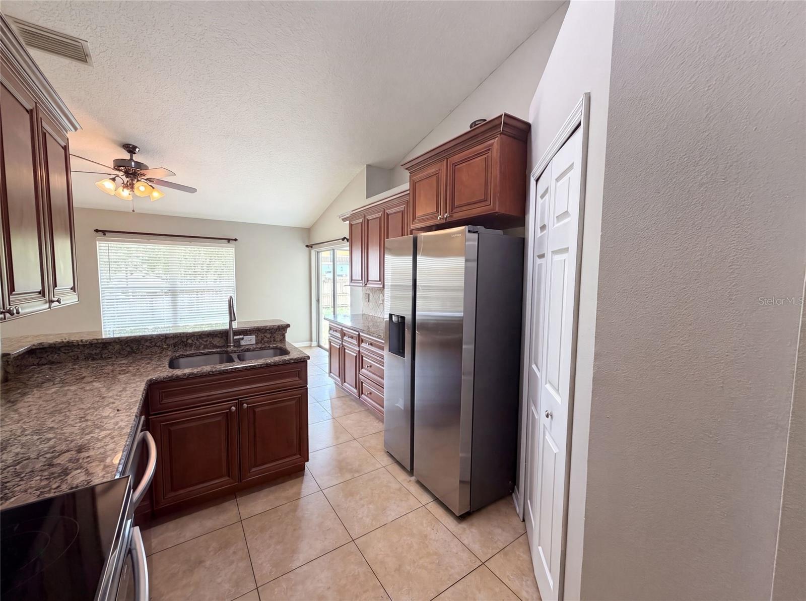 17802 Jefferson St Property Photo 3