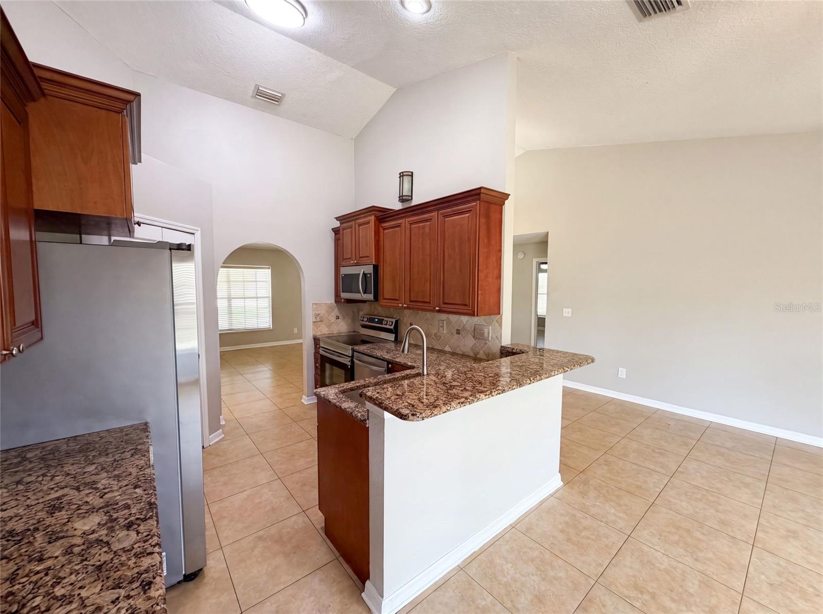17802 Jefferson St Property Photo 5