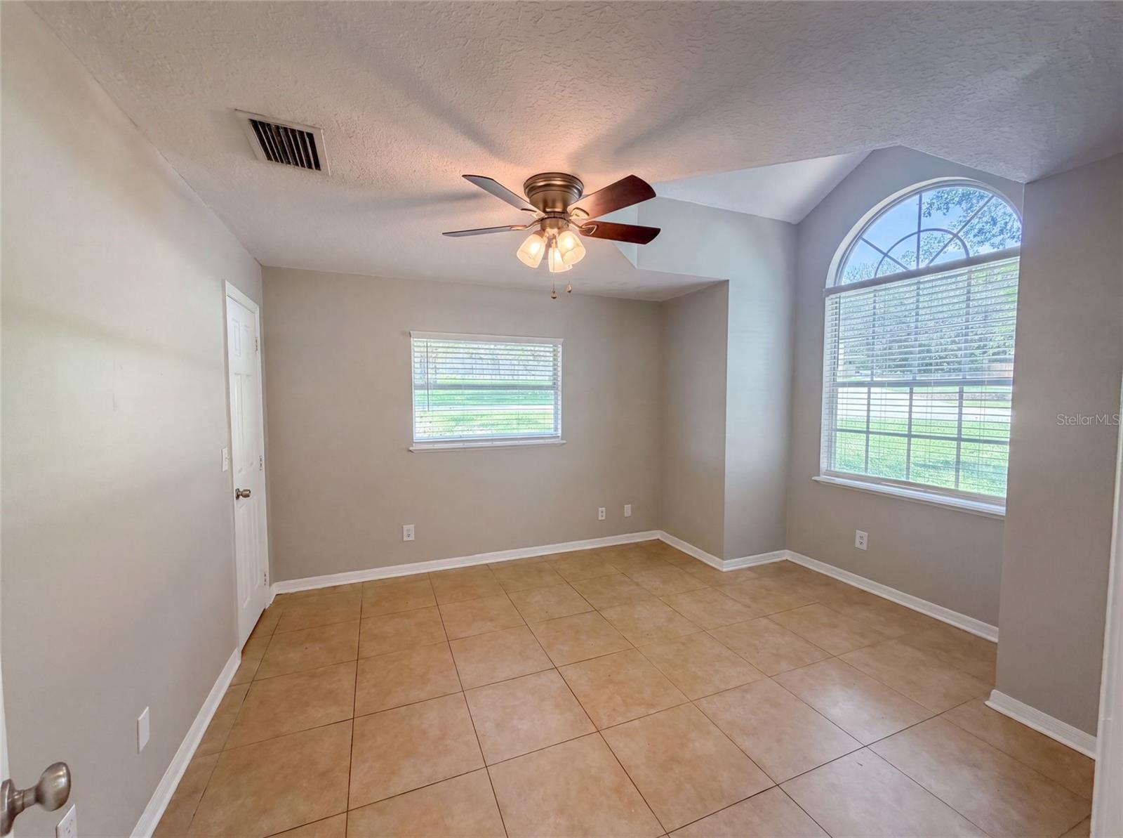 17802 Jefferson St Property Photo 11