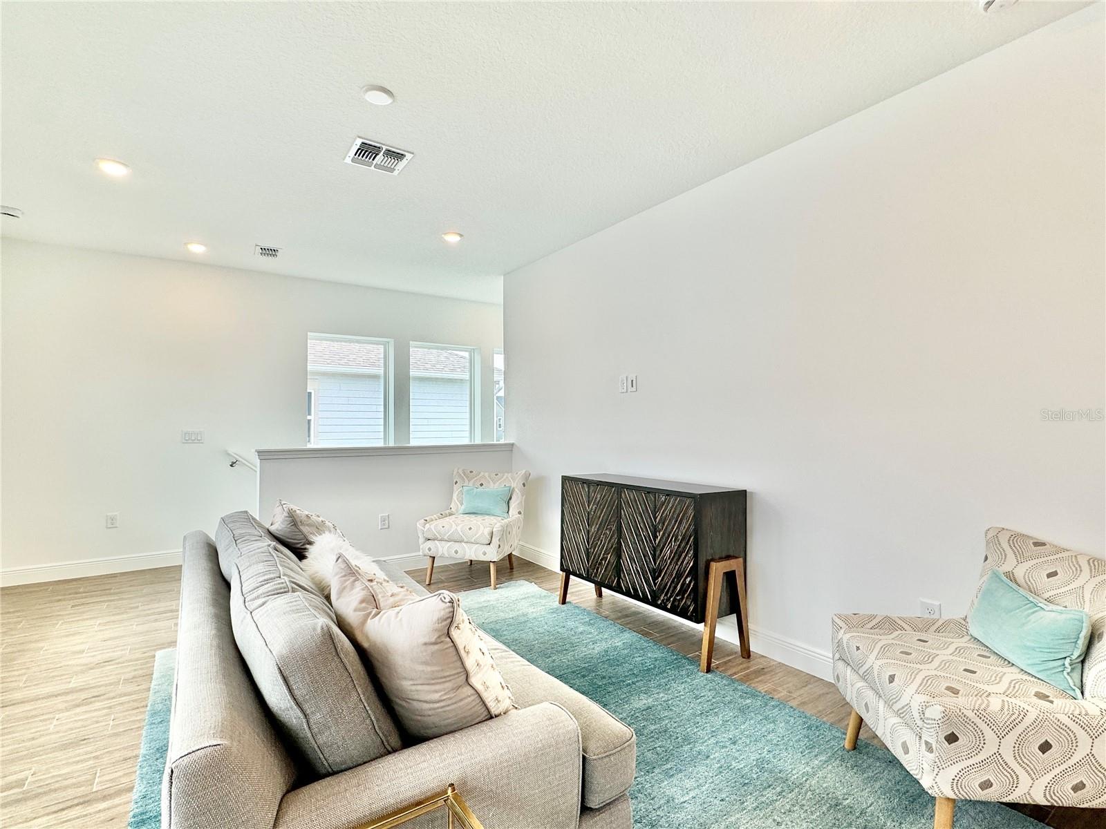 13442 Leggett Aly Property Photo 8