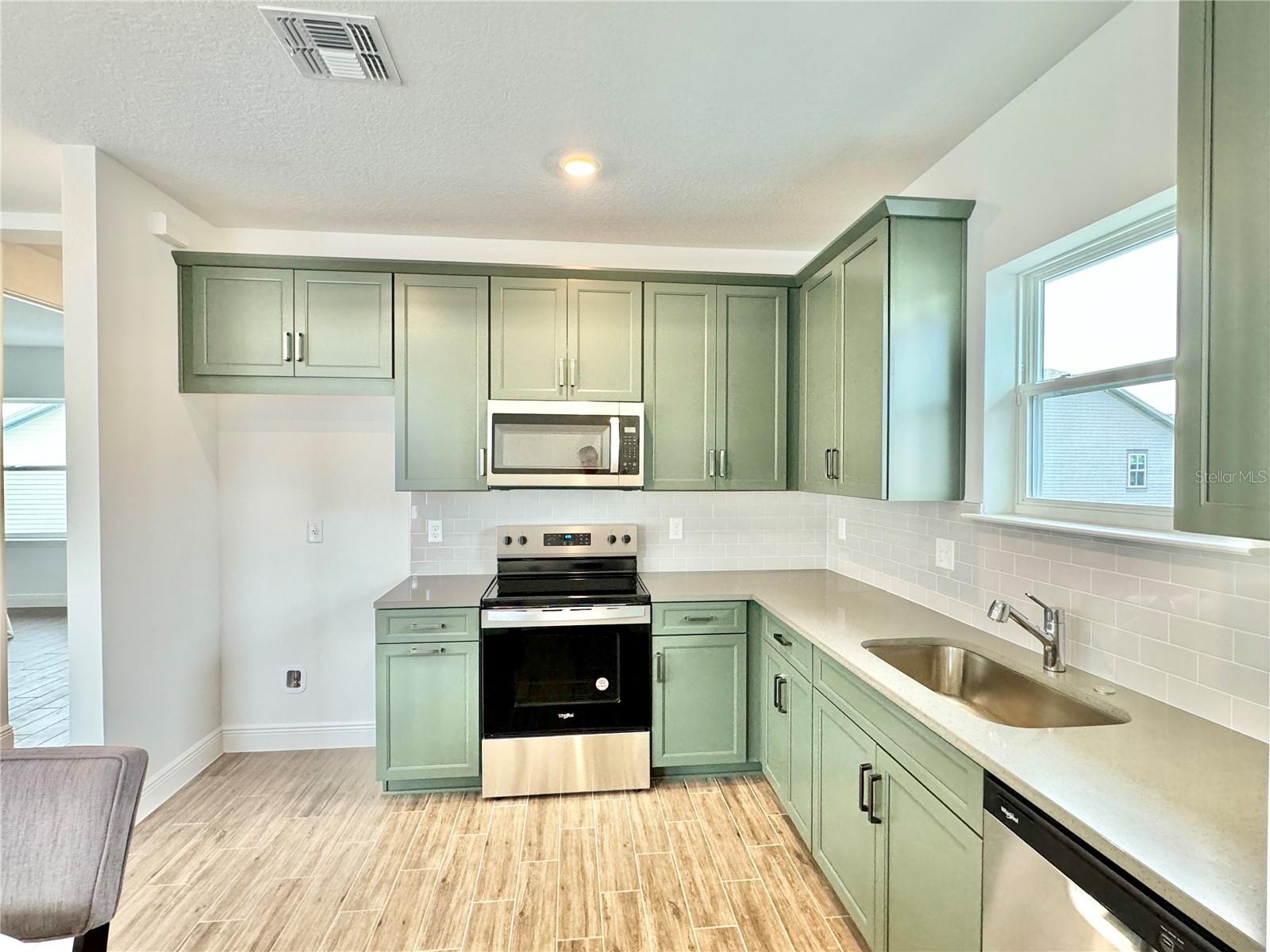13442 Leggett Aly Property Photo 13