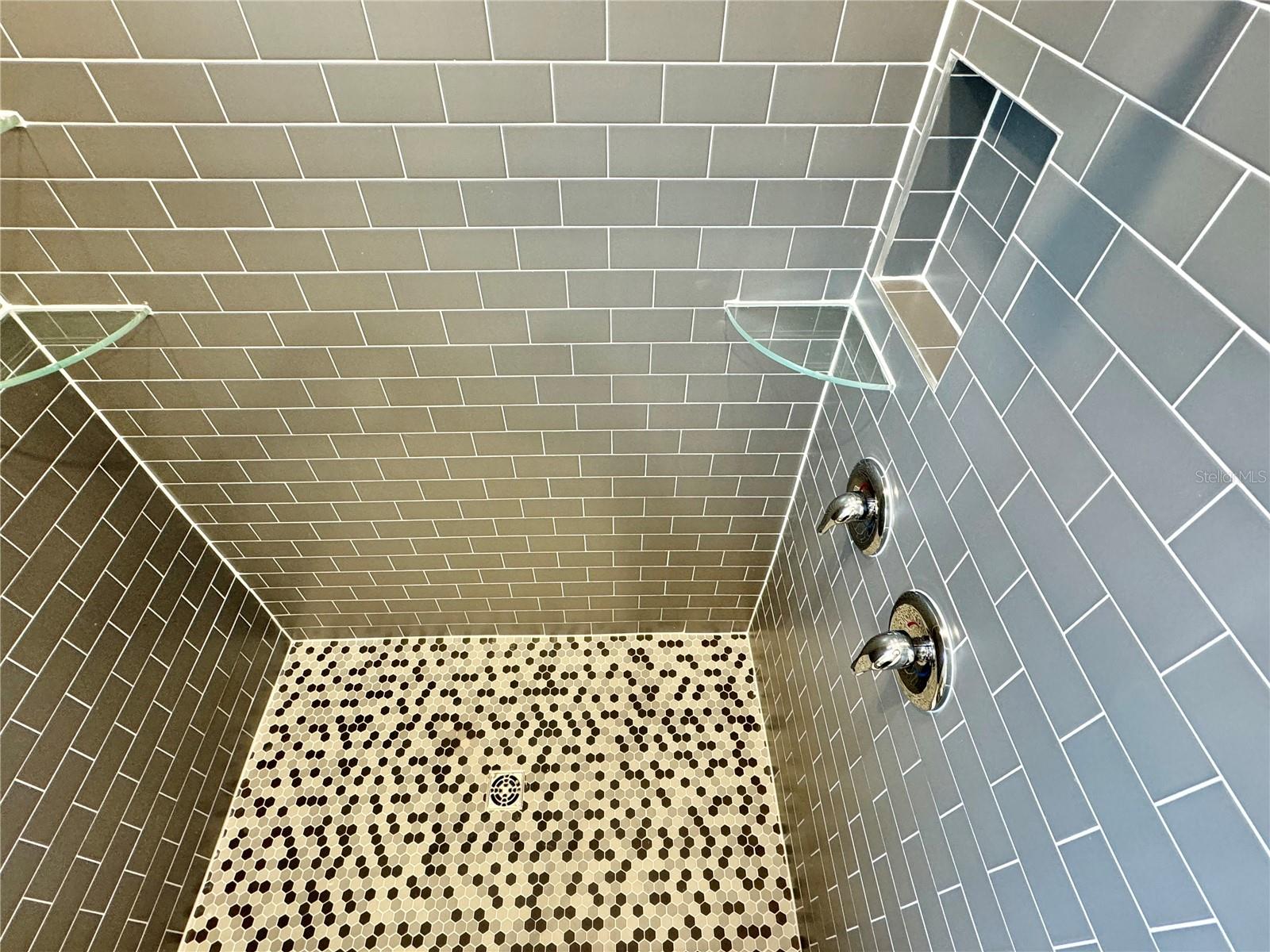 13442 Leggett Aly Property Photo 18