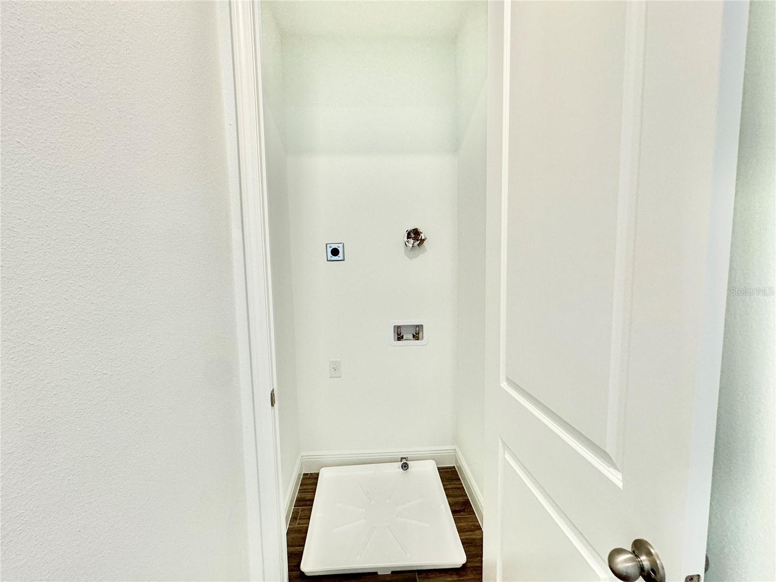 13442 Leggett Aly Property Photo 20