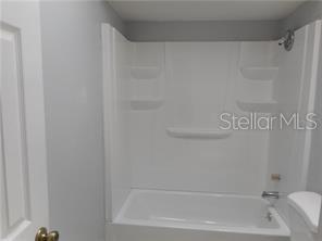 2929 W Oak Ridge Rd #e8 Property Photo 6