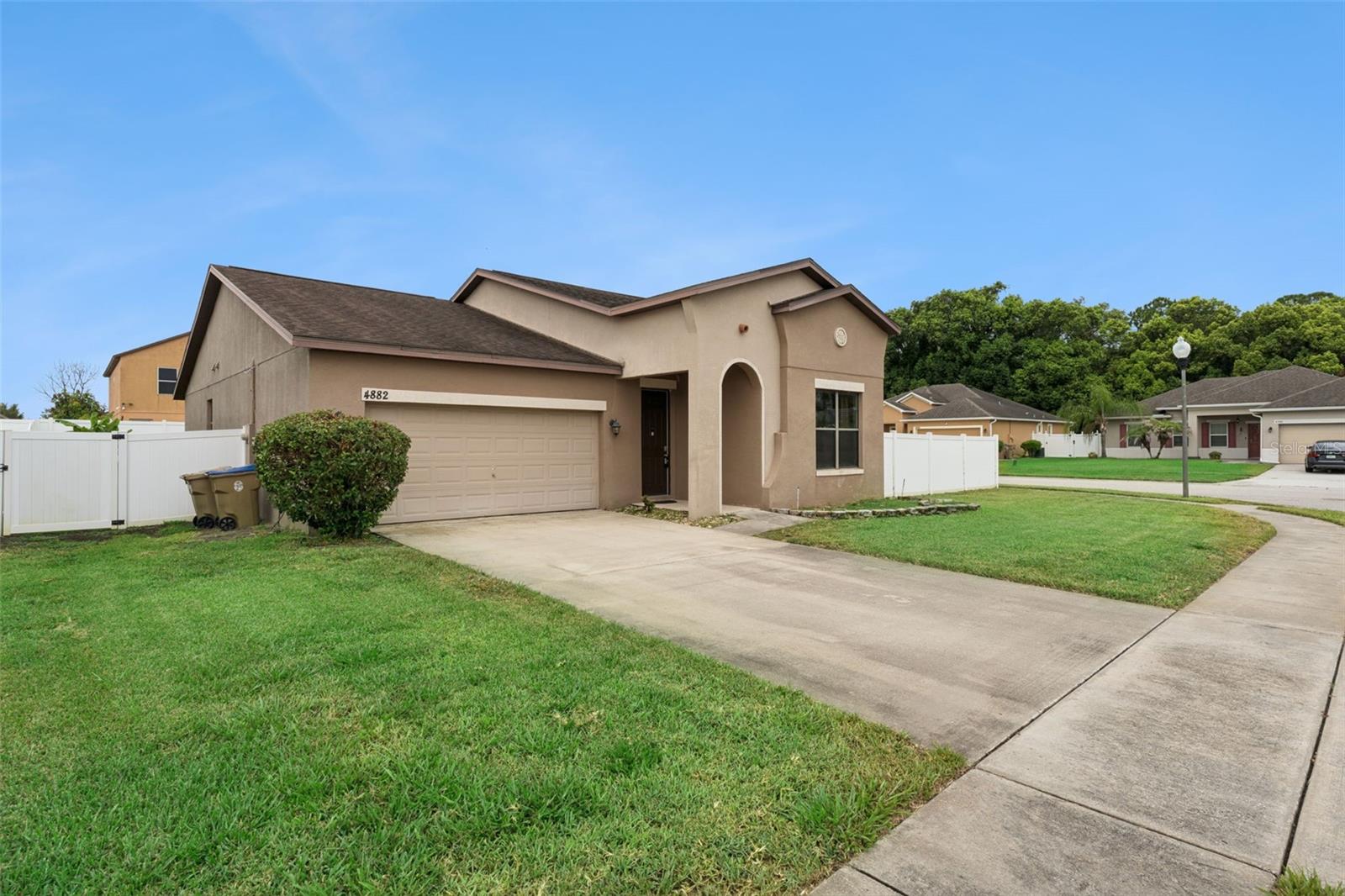 4882 Ashurst St Property Photo 5