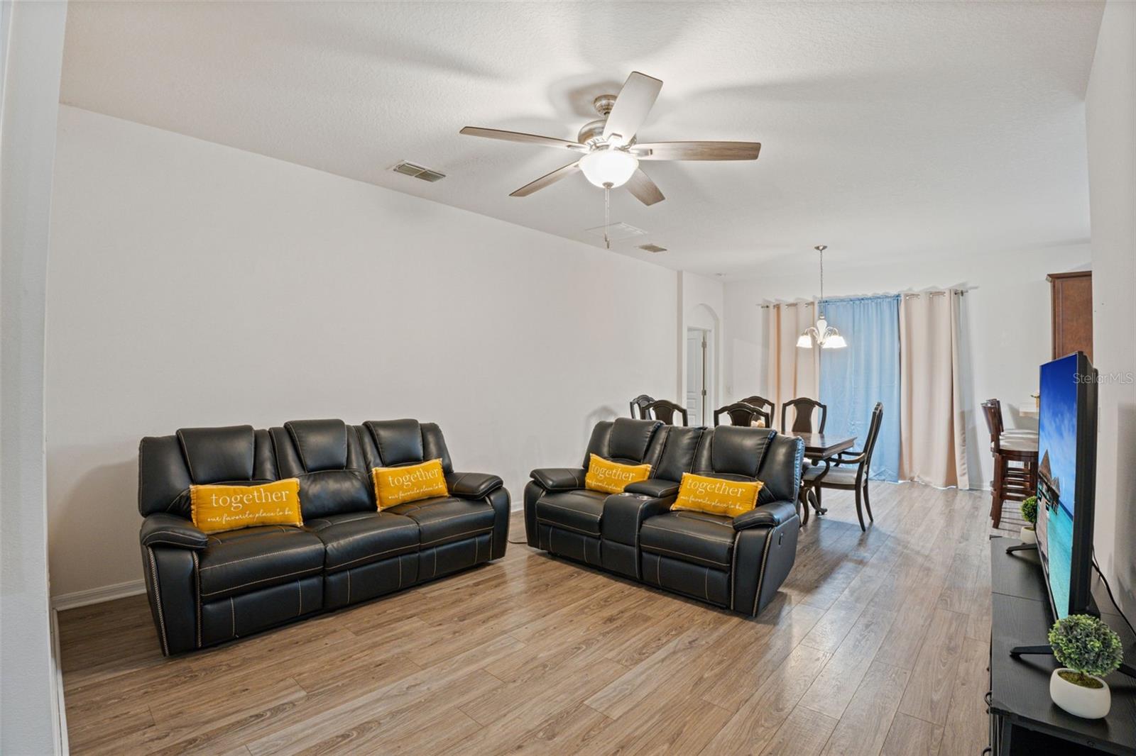 4882 Ashurst St Property Photo 9
