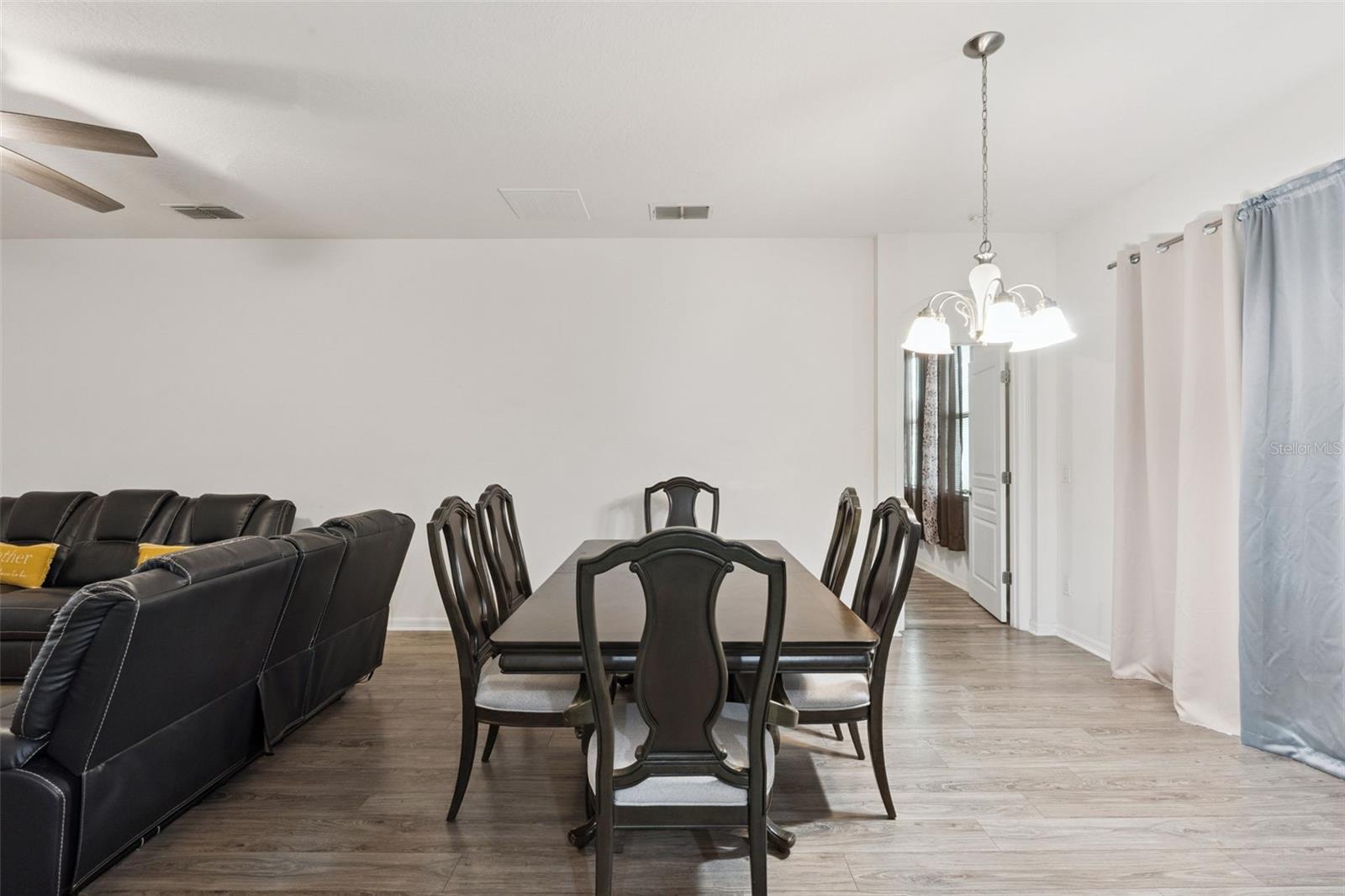 4882 Ashurst St Property Photo 15