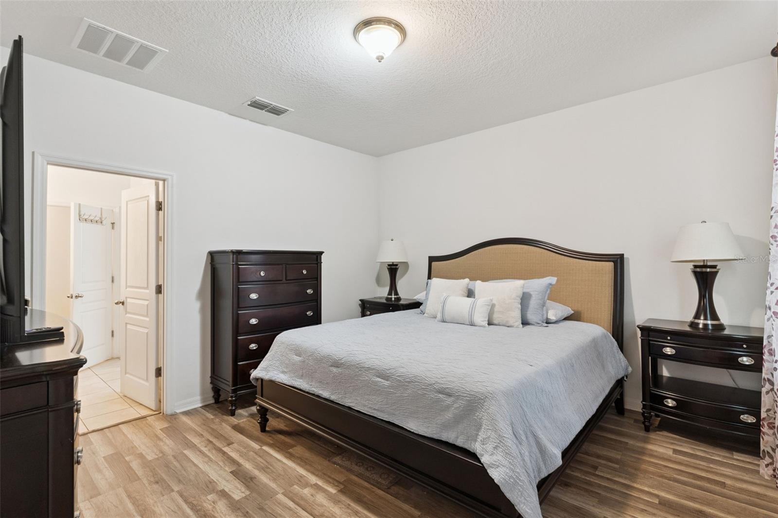 4882 Ashurst St Property Photo 24