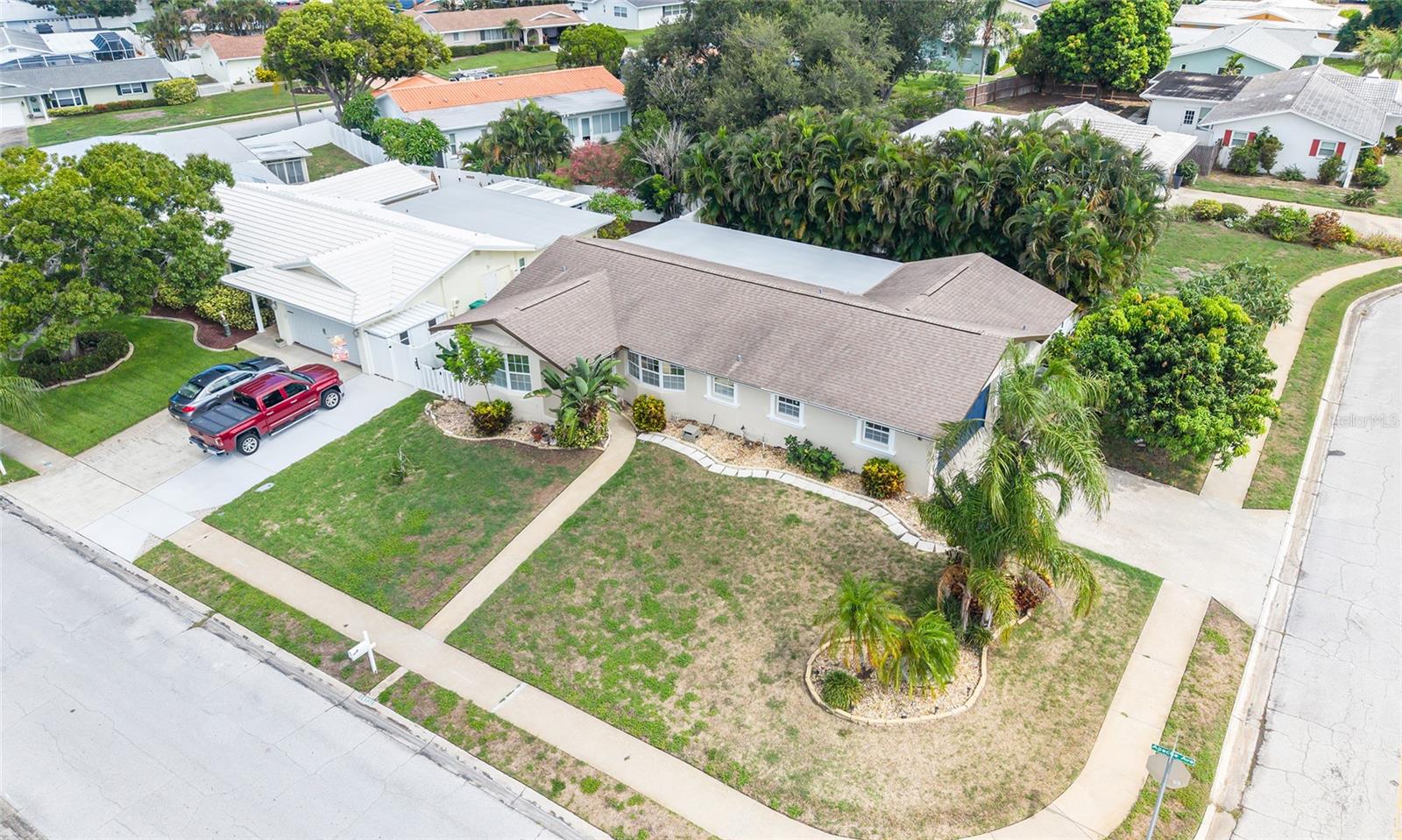 14331 APACHE AVE Property Photo 1