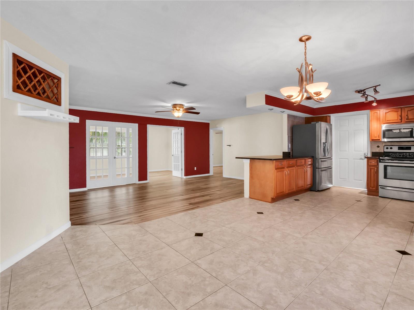 14331 Apache Ave Property Photo 8