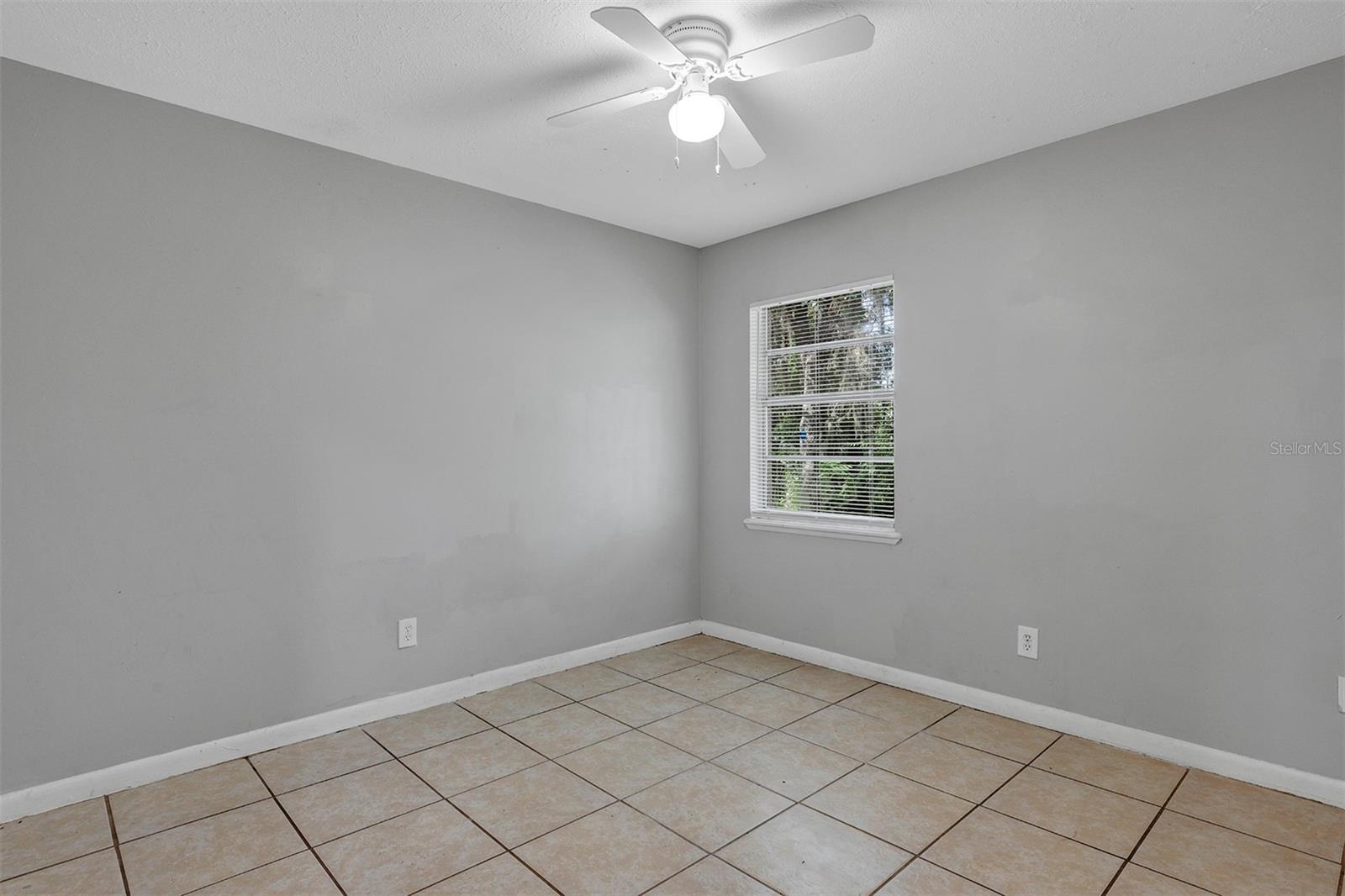 3990 Se 17th Ct #b Property Photo 17