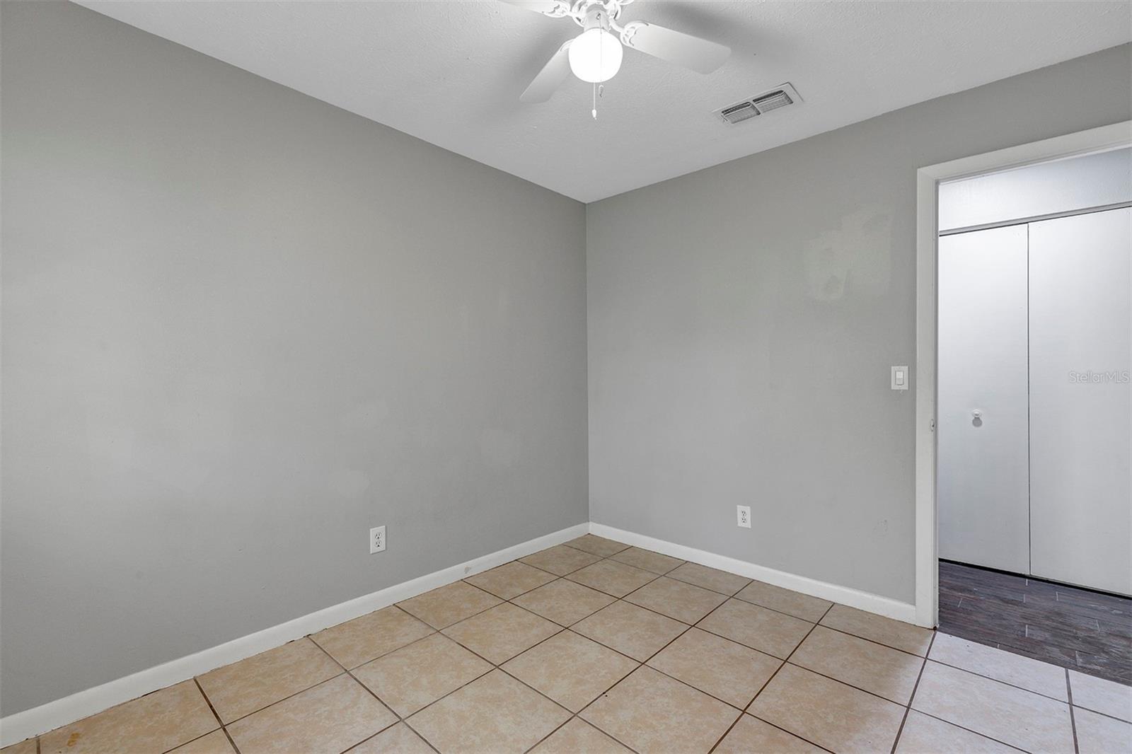 3990 Se 17th Ct #b Property Photo 22