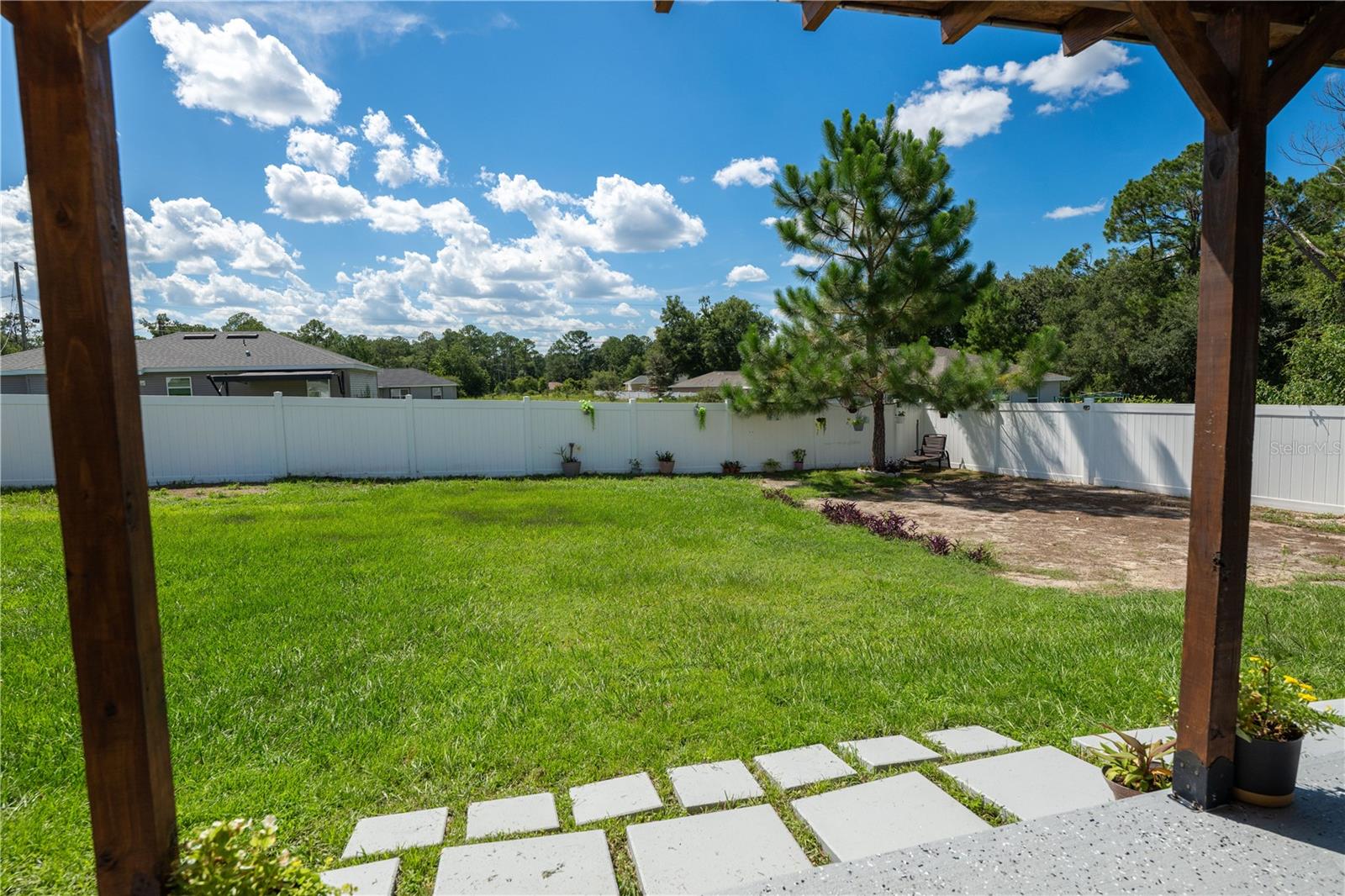 263 Emerald Rd Property Photo 13