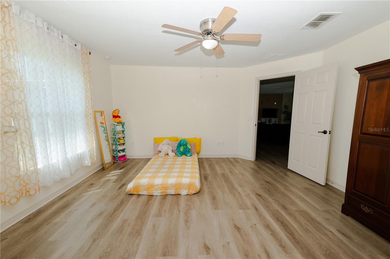 263 Emerald Rd Property Photo 25