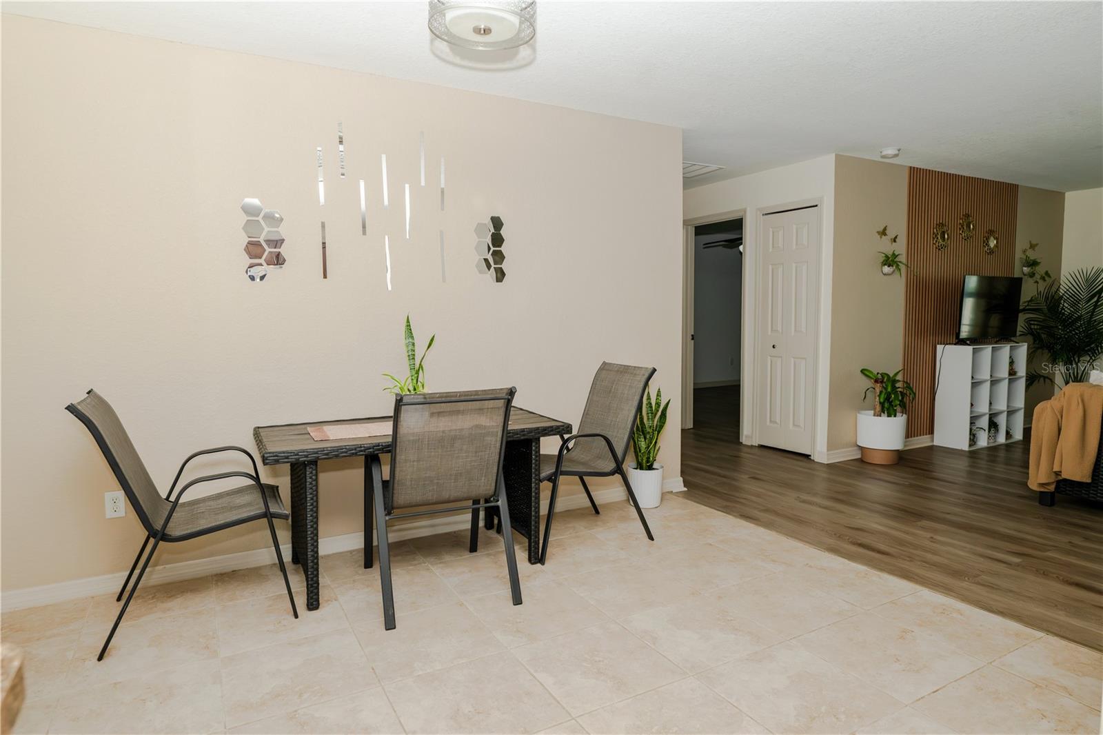 263 Emerald Rd Property Photo 40