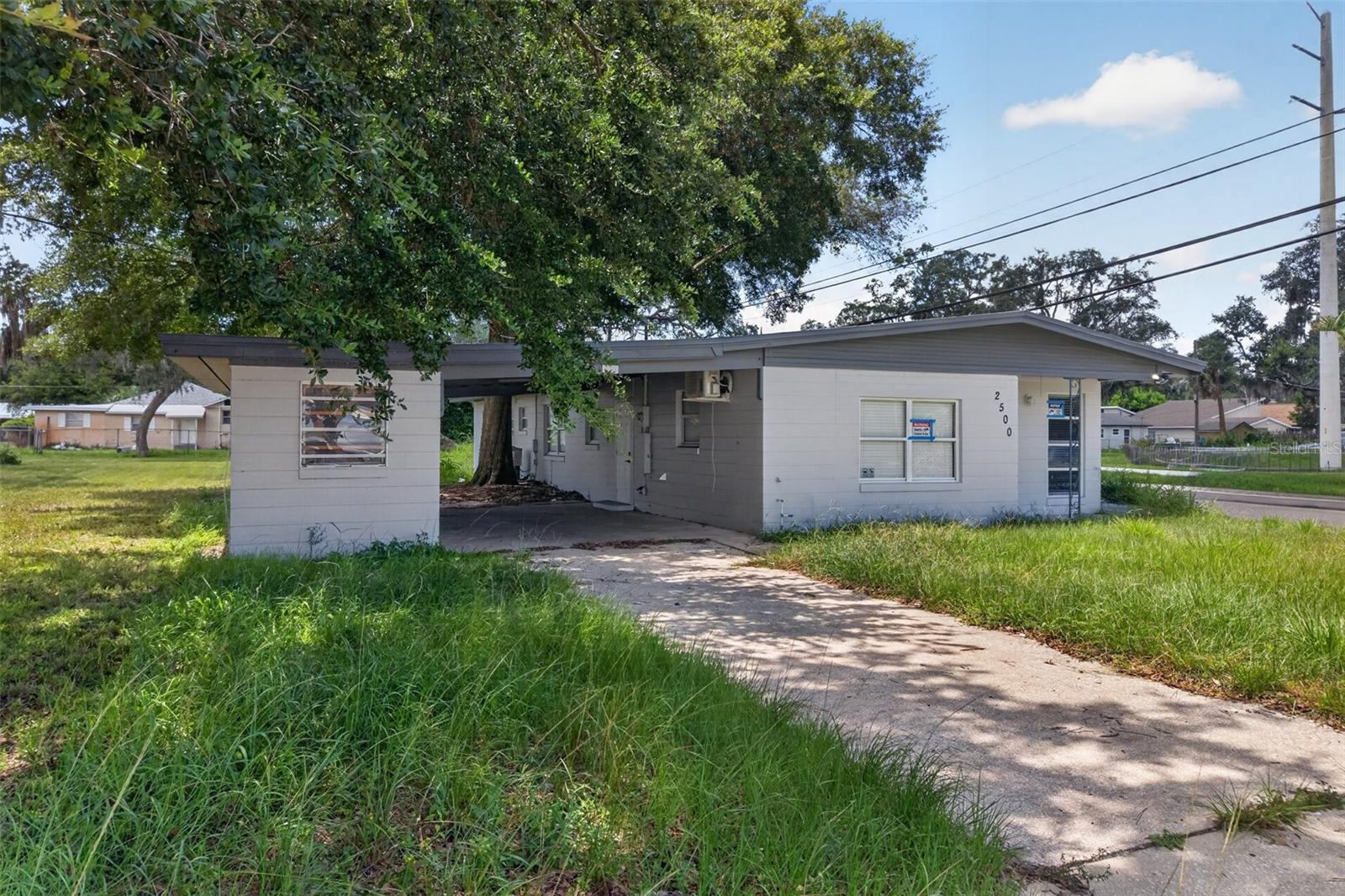 2500 Myrtle Ave Property Photo 1